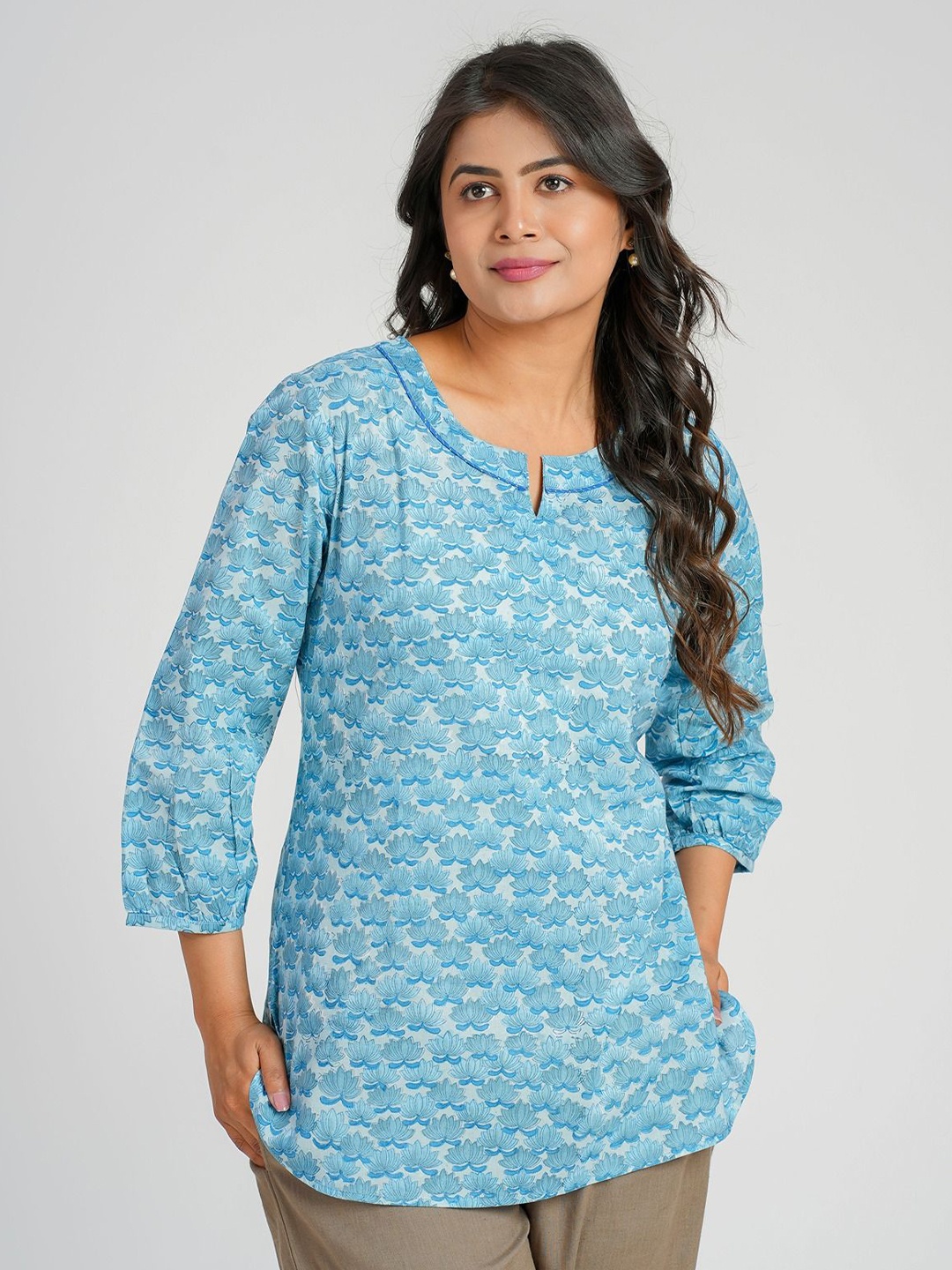 

Cotton Curio Floral Printed Pure Cotton Kurti, Blue