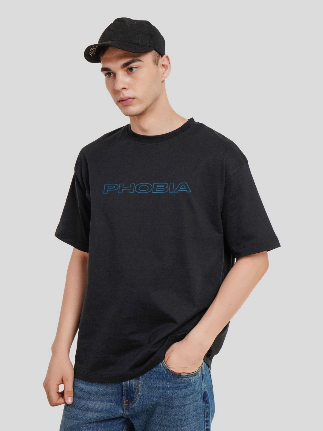 

Underrated Club Men Printed Bio Finish Raw Edge T-shirt, Black