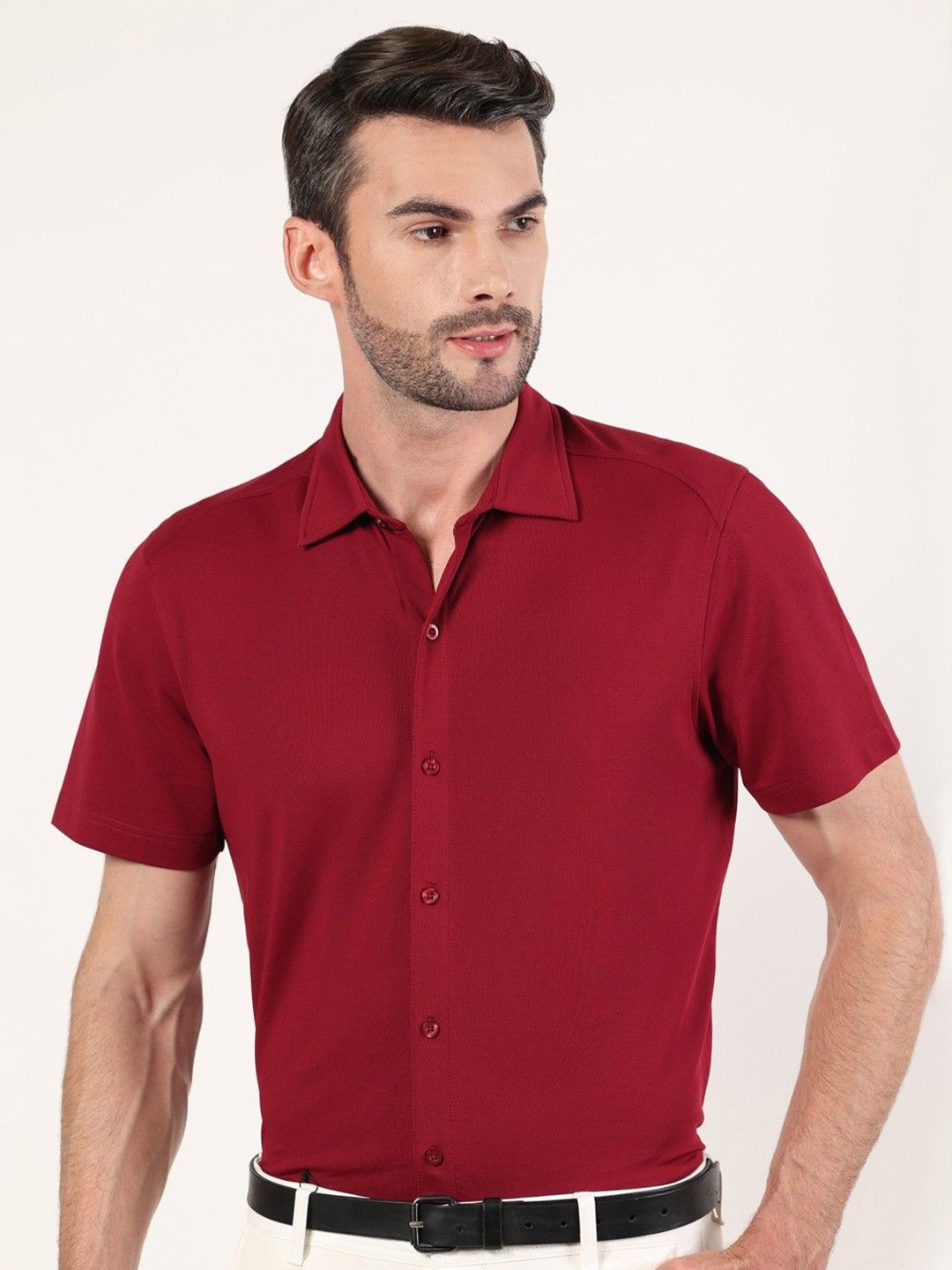 

EAZY Men Opaque Checked Casual Shirt, Maroon
