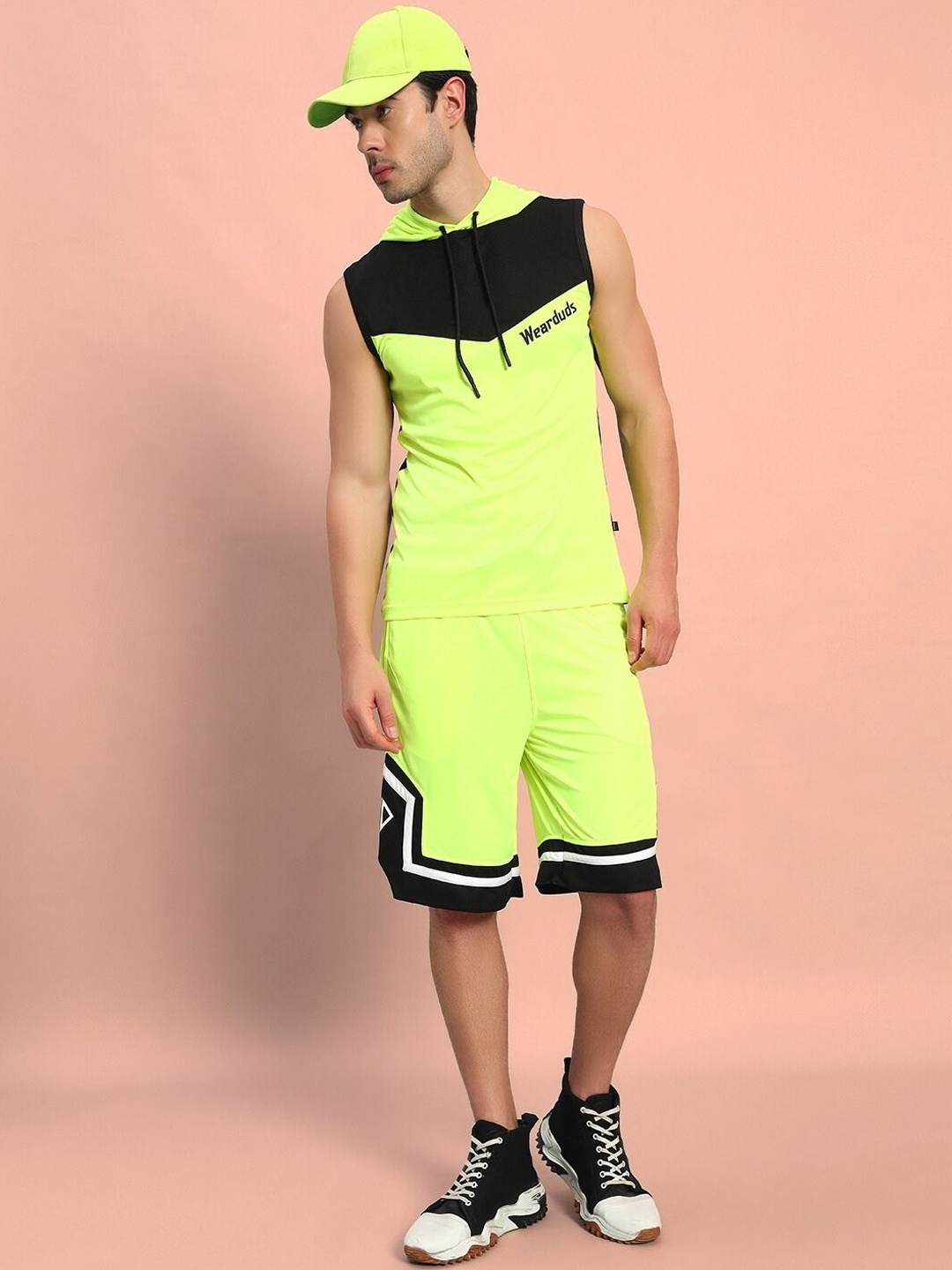 

WEARDUDS Printed T-Shirt With Shorts Co-Ords, Green