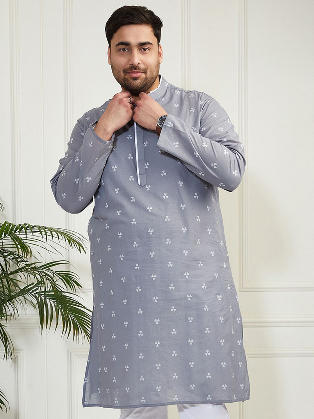 

VASTRAMAY Men Geometric Jacquard Kurta, Grey