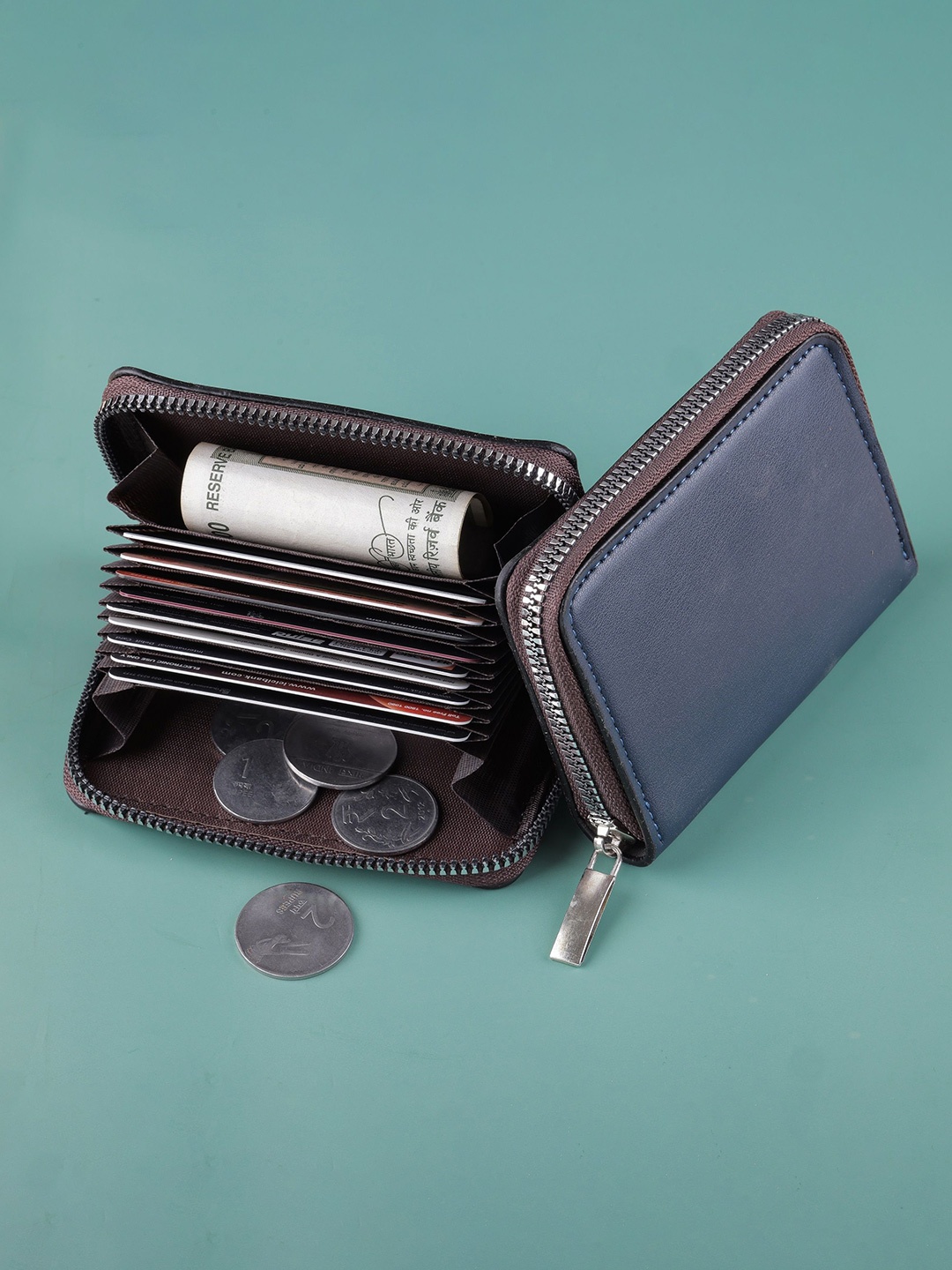 

WATCHSTAR Men Zip Detail Leather Card Holder, Blue