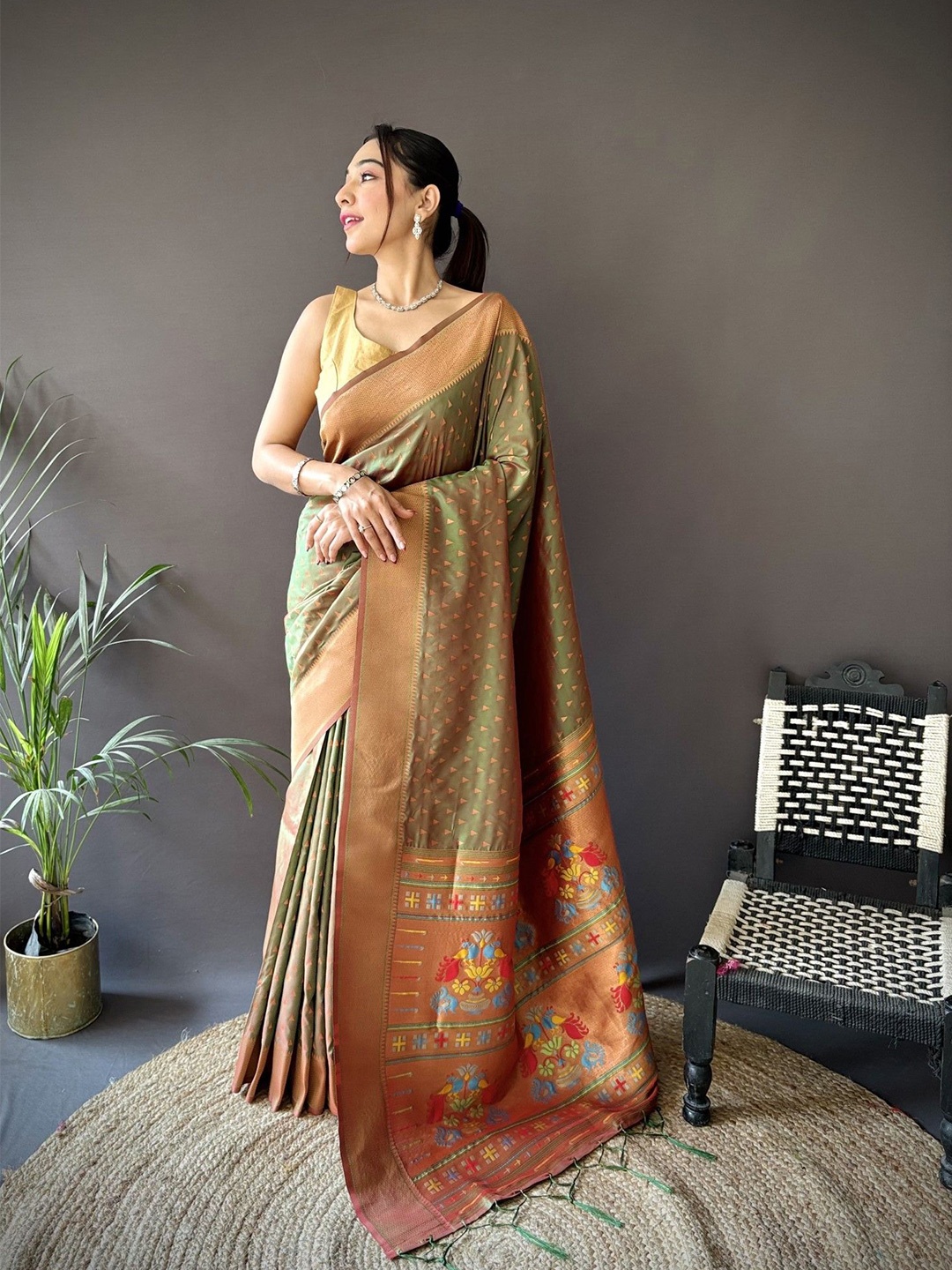 

LeeliPeeri Designer Woven Design Zari Silk Blend Paithani Saree, Green