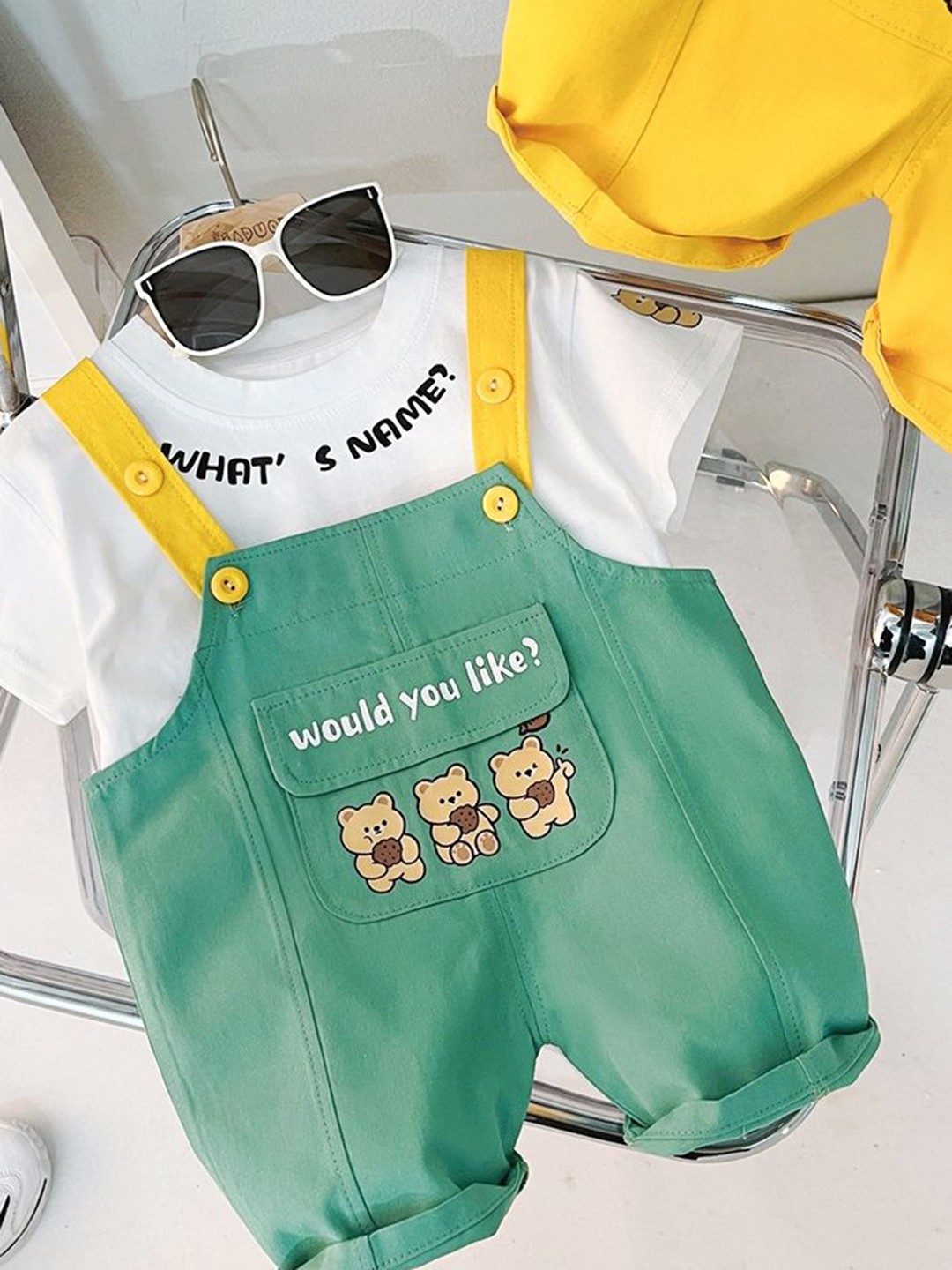 

LULU & SKY Printed T-shirt With Dungaree, Green