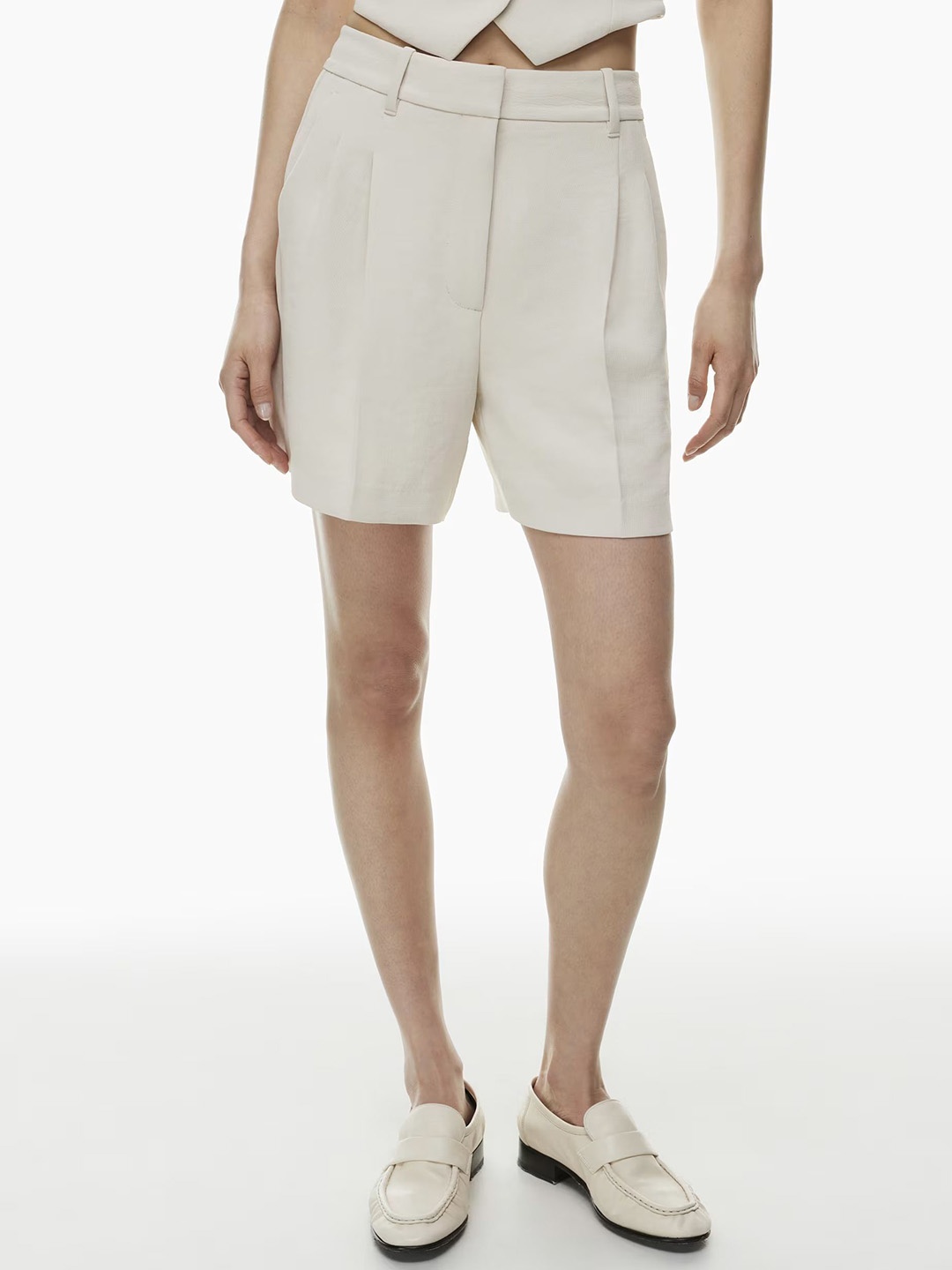 

FNOCKS Women High-Rise Outdoor Shorts, Cream