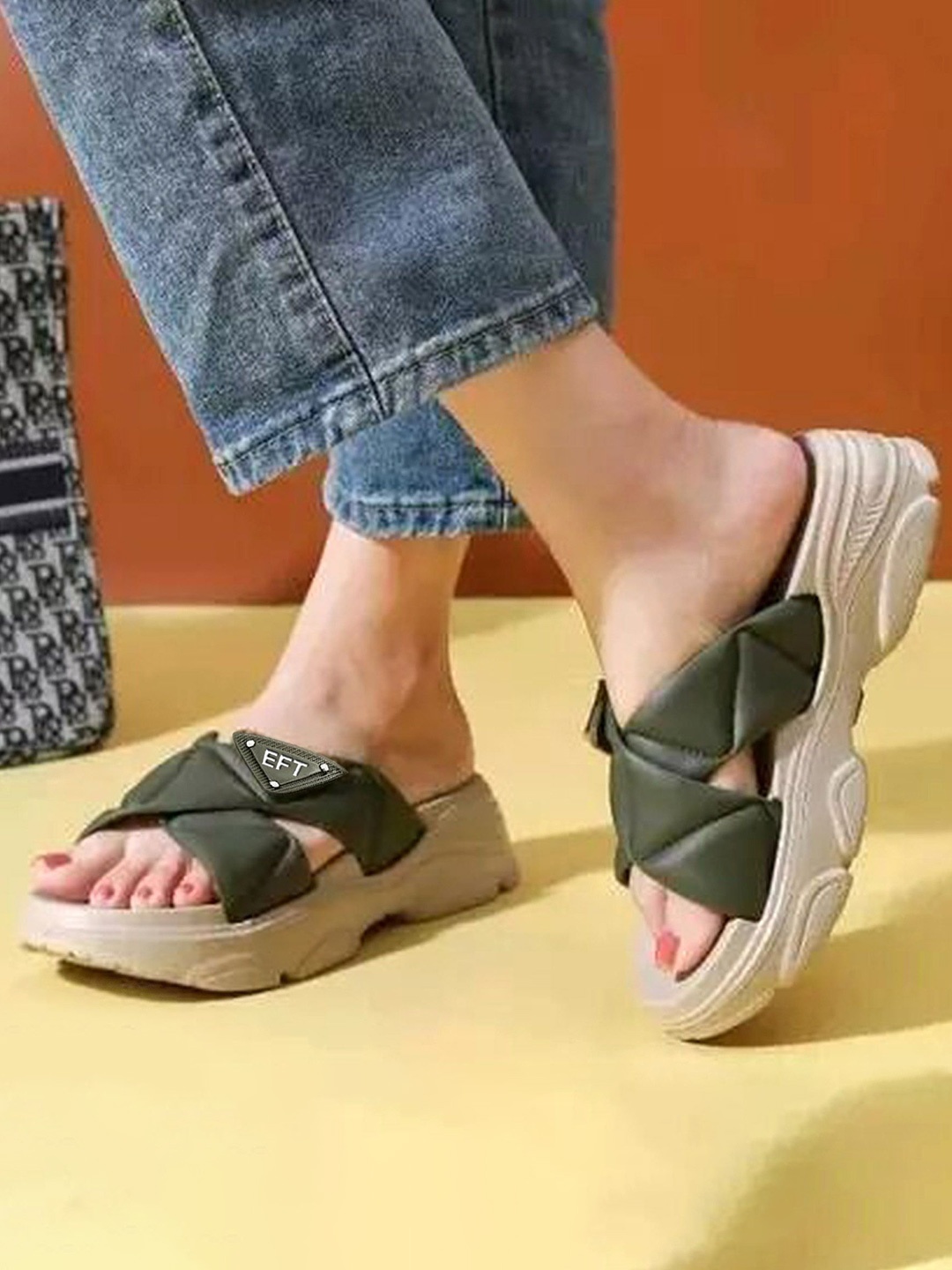 

PENNEN Open Toe Flats, Green