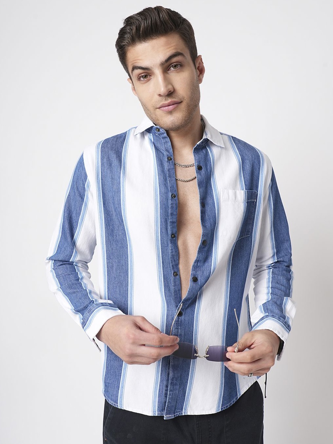 

VASTRADO Men Classic Slim Fit Multi Stripes Opaque Striped Casual Shirt, White