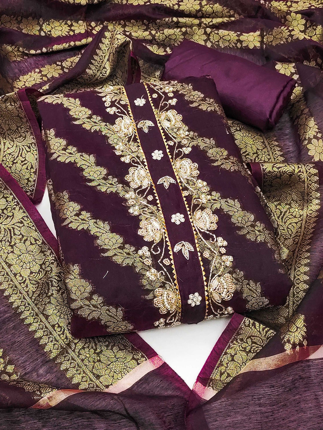 

SHADOW & SAINING Semi-Stitched Dress Material, Purple