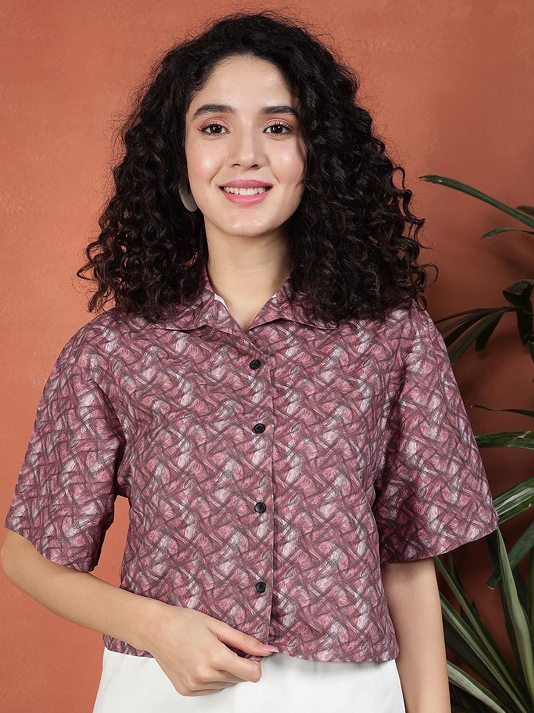

BAESD Women Standard Floral Opaque Printed Casual Shirt, Maroon