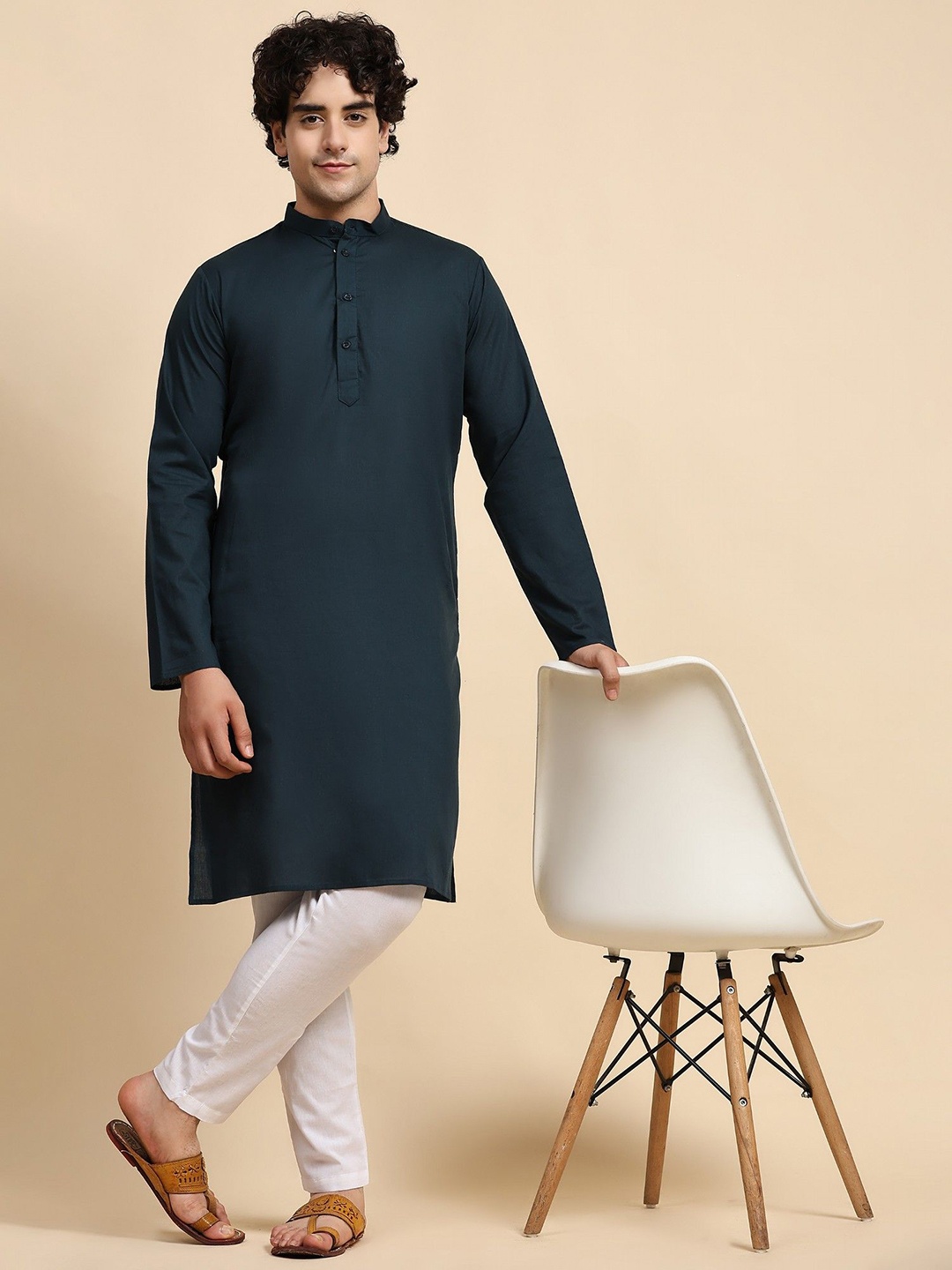 

SKAVIJ Men Regular Pure Cotton Kurta with Pyjamas, Green