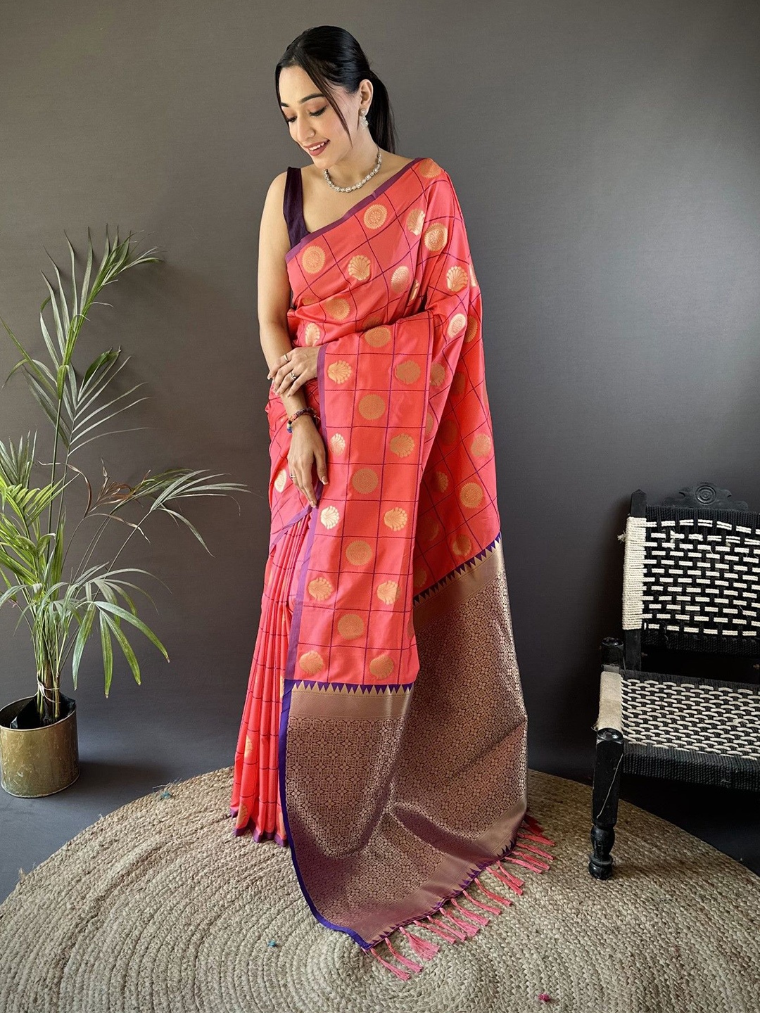 

LeeliPeeri Designer Woven Design Zari Silk Blend Saree, Pink