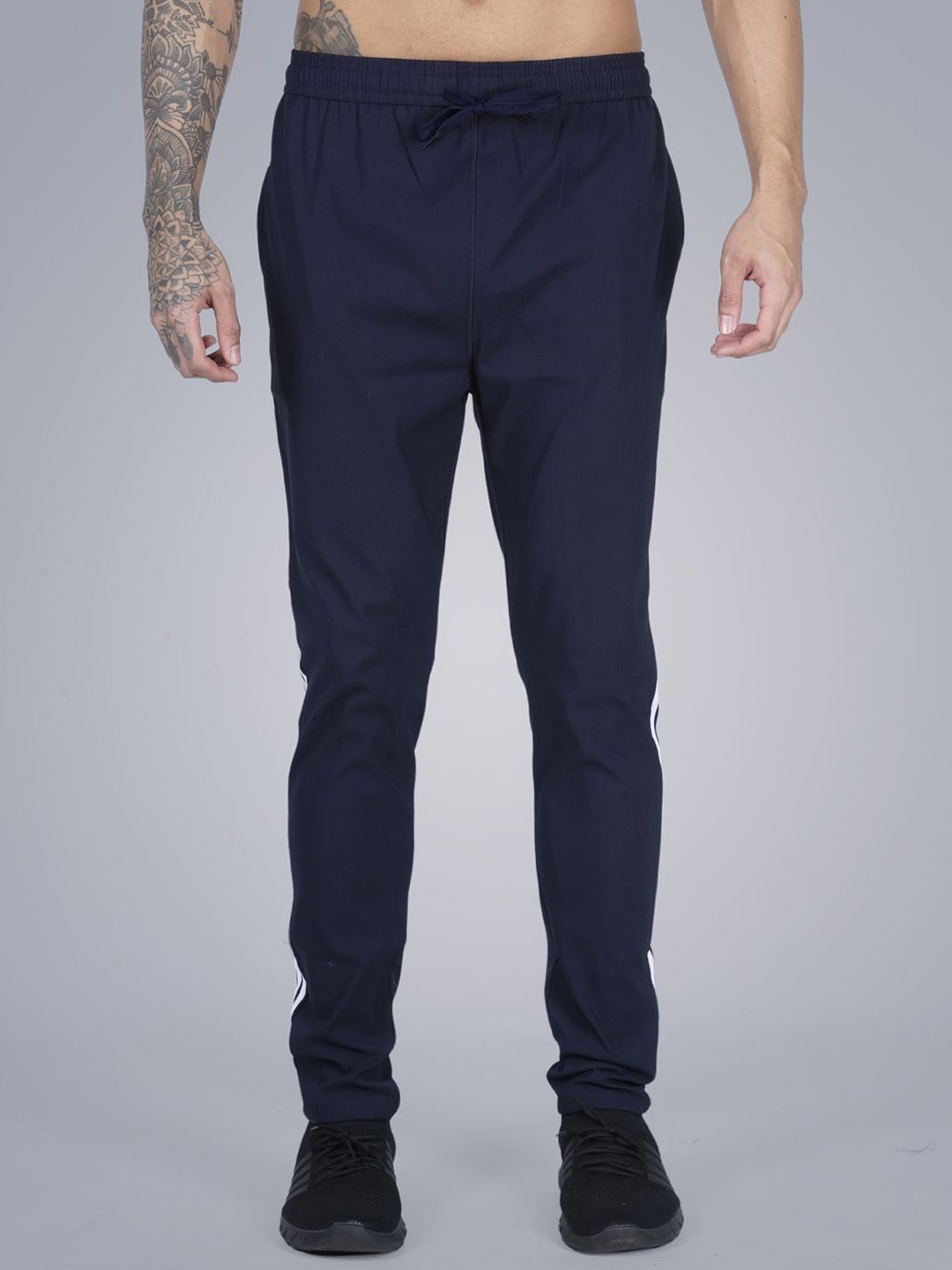 

GOTO Men Striped Mid-Rise TrackPants, Navy blue