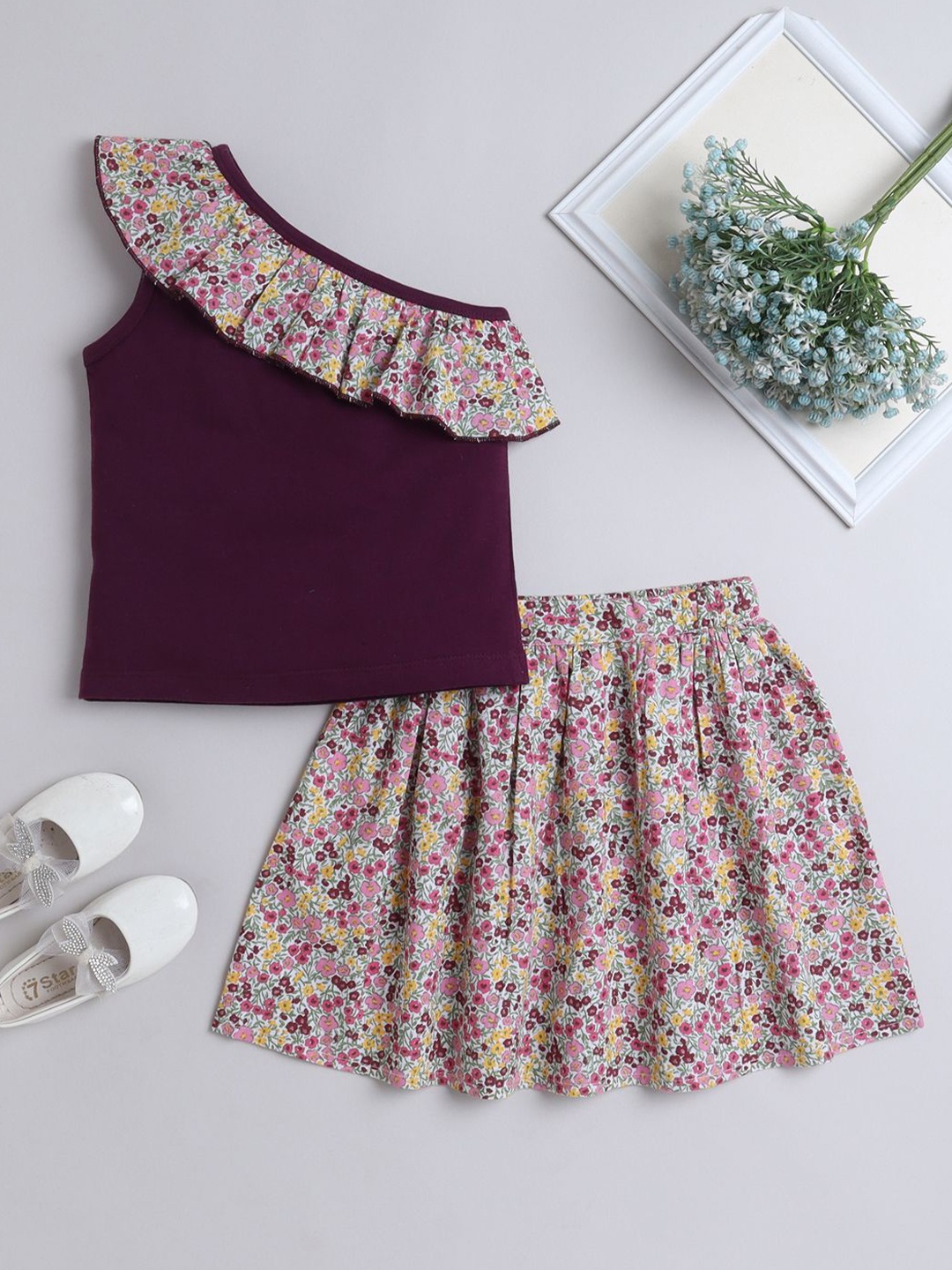 

AWW HUNNIE Girls Printed Top with Skirt, Maroon