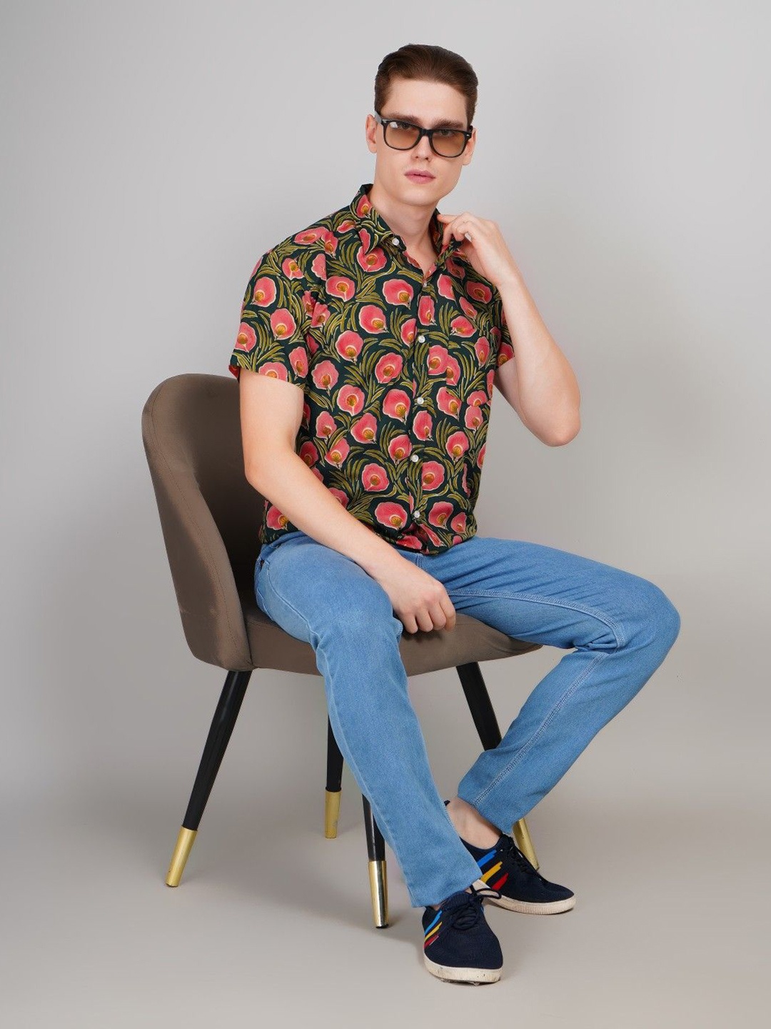 

Le Mec Men Floral Opaque Printed Casual Shirt, Green