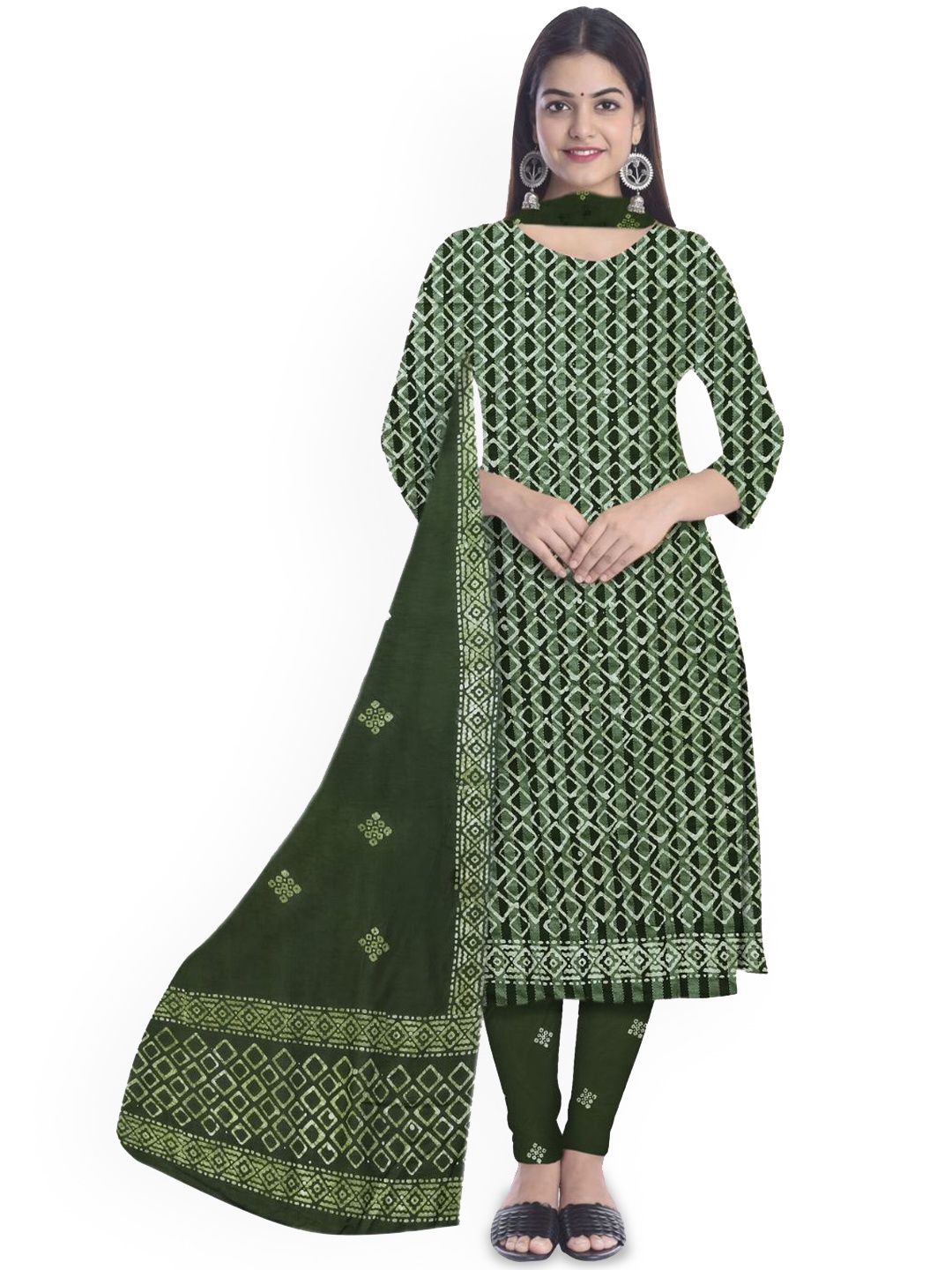 

Farooq Dyeing Printed Pure Cotton Unstitched Dress Material, Green