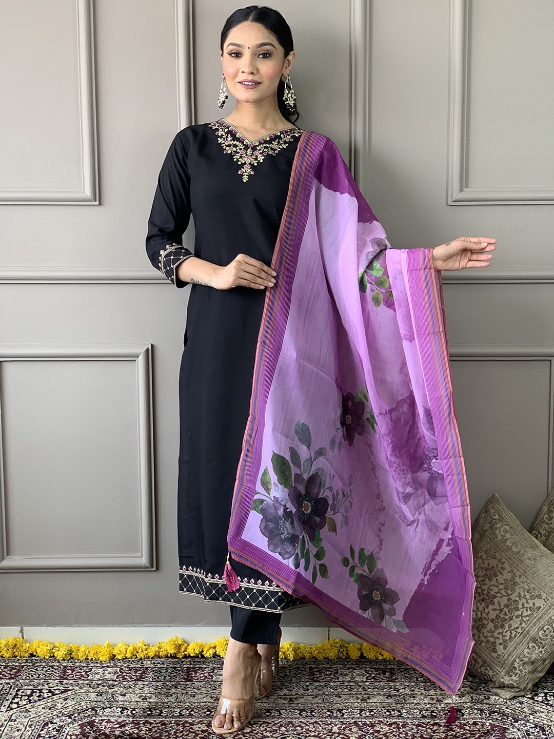 

Mitera Women Floral Thread Work Chanderi Silk Kurta with Trousers & With Dupatta, Black