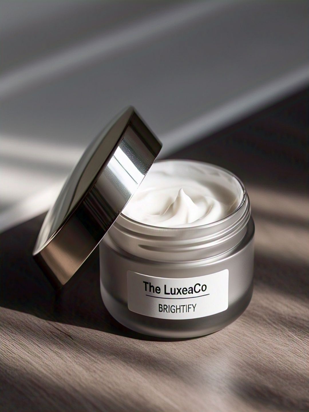 

The LuxeaCo Brightify Mm Cream With Aloevera - 25 ml, White
