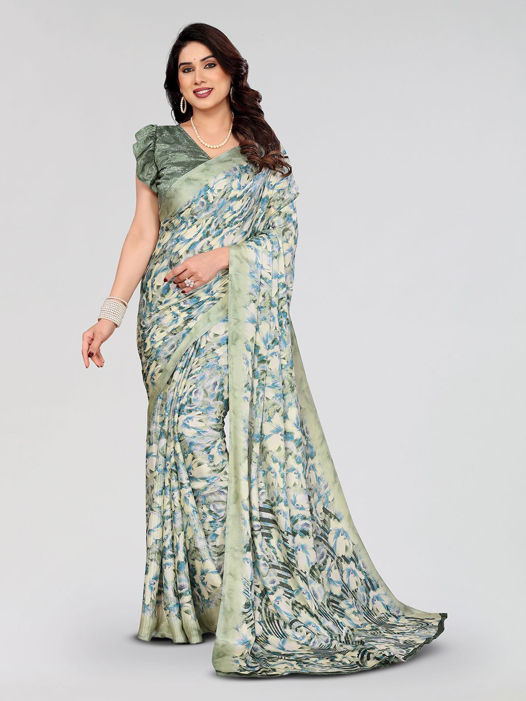 

Moda Rapido Floral Silk Blend Saree, Green