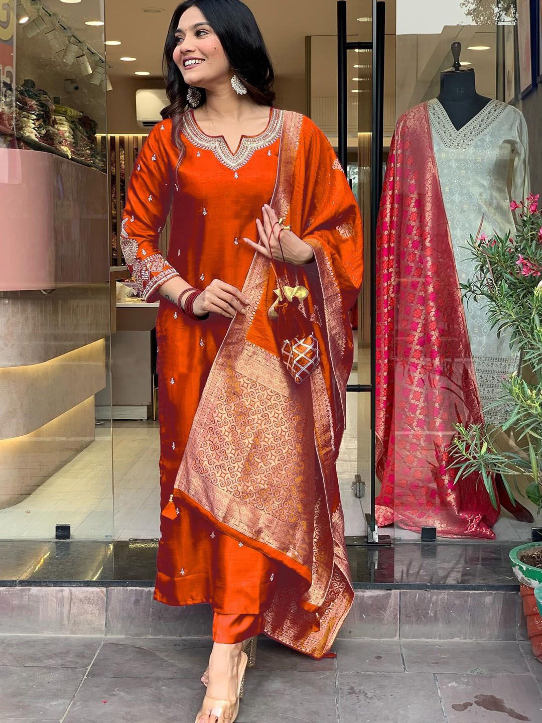 

Amrutam Fab Women Ethnic Motifs Regular Kurta with Trousers & With Dupatta, Orange