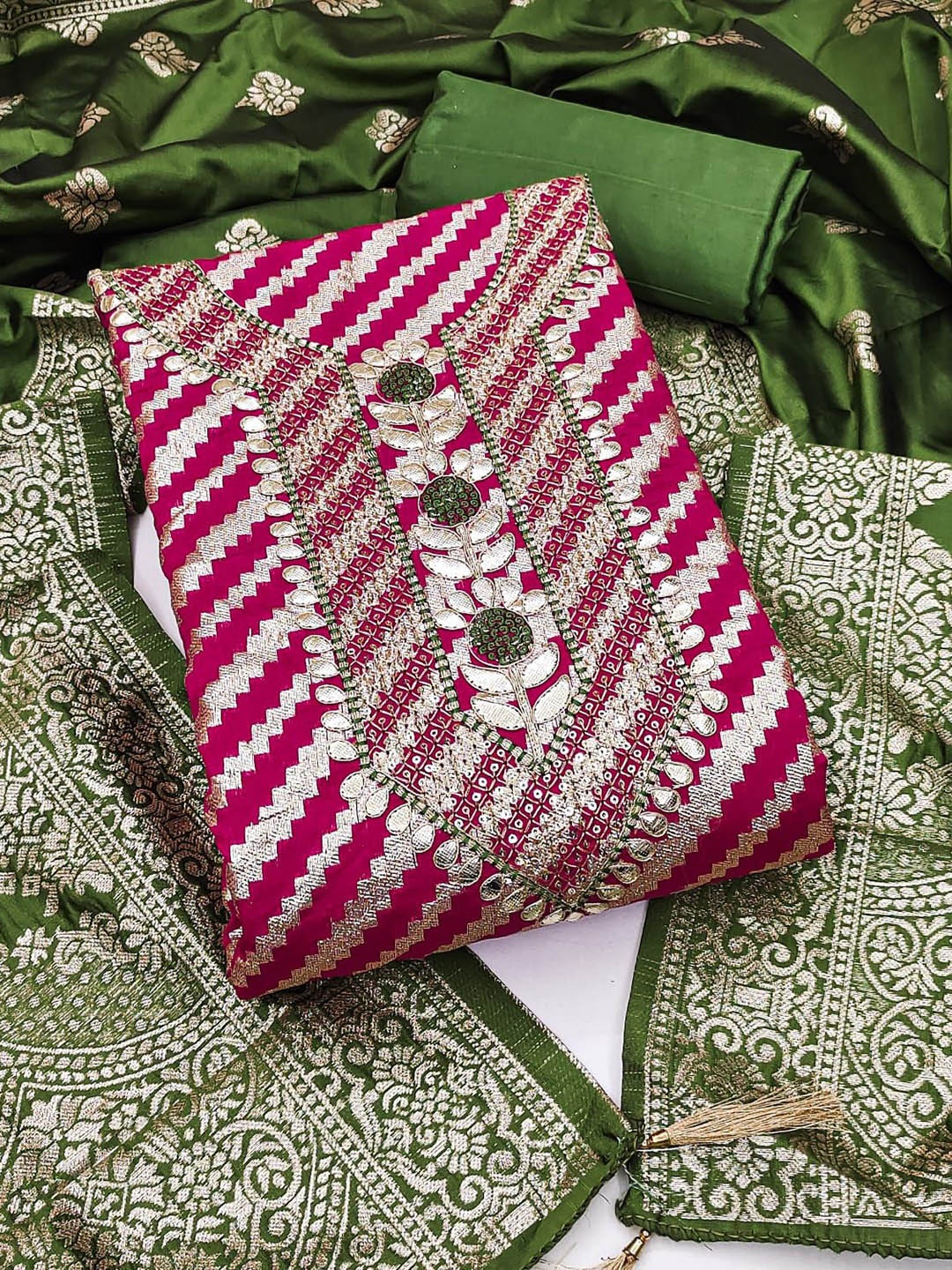 

BlissFlair Unstitched Dress Material, Pink