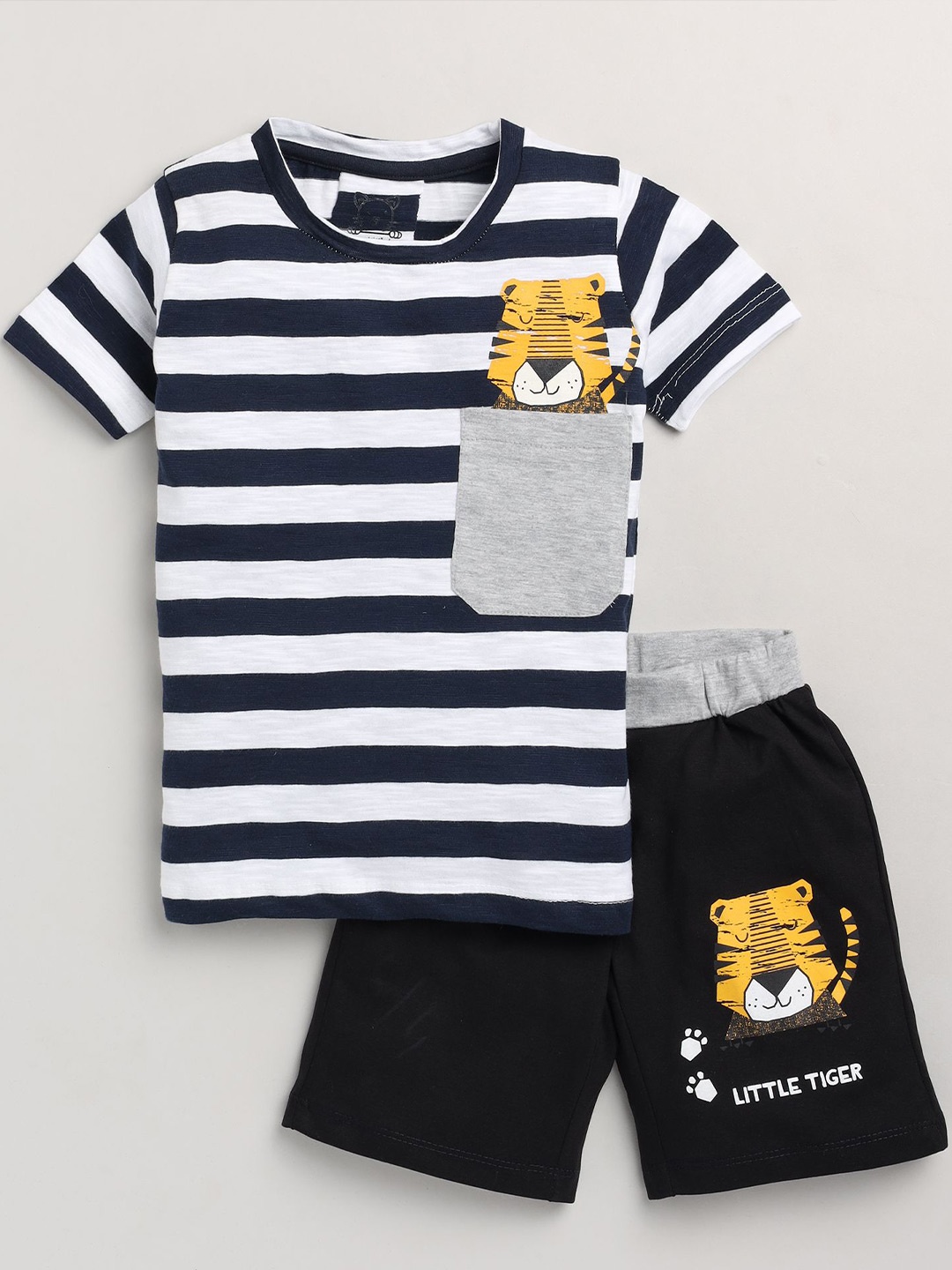 

YK Boys Printed T-shirt with Shorts, Navy blue
