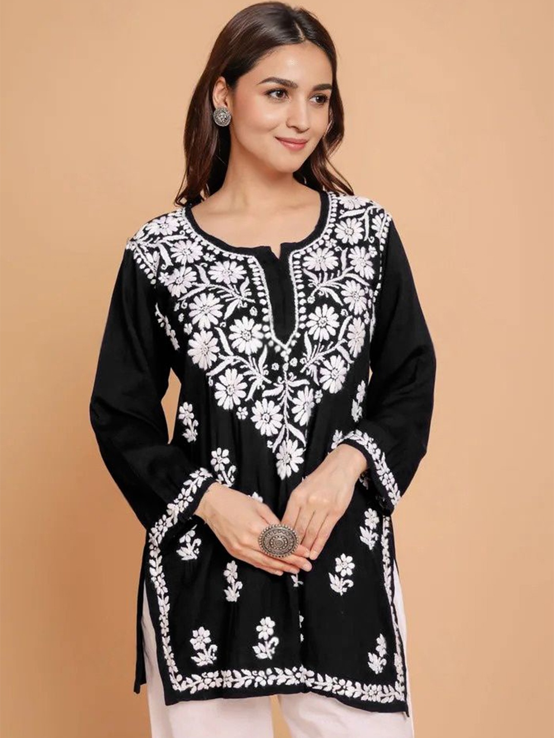 

Moda Rapido Floral Embroidered Kurti, Black