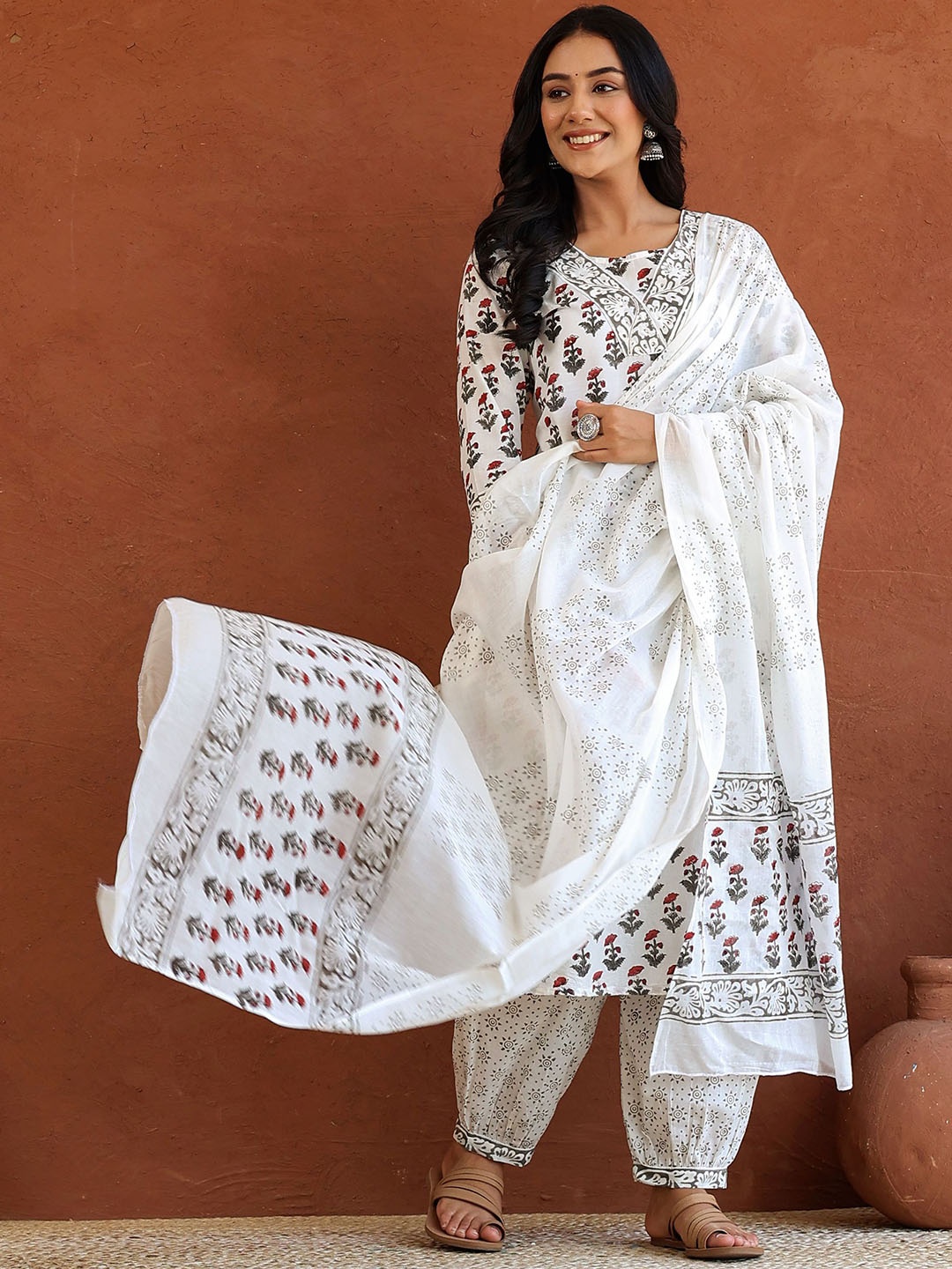 

GMI Women Floral Printed Regular Pure Cotton Kurta with Dhoti Pants & With Dupatta, Maroon