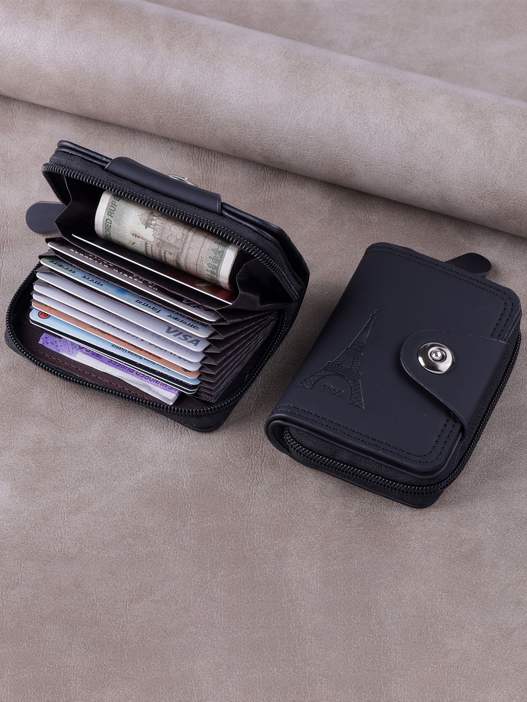 

WATCHSTAR Men Zip Detail Leather Card Holder, Black