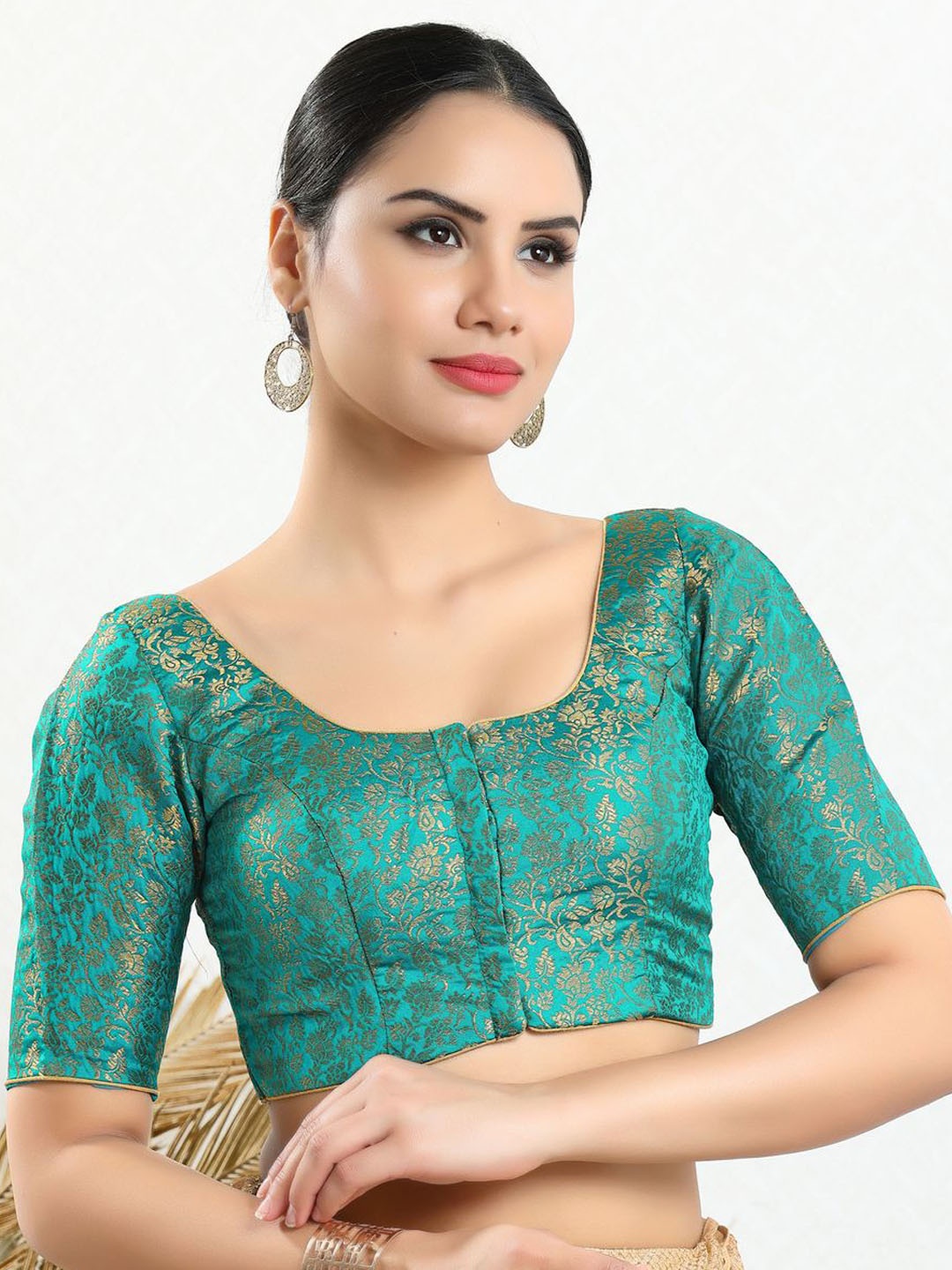 

VAMAS - THE DESIGNER BLOUSES Women Round Neck Padded Saree Blouse, Green