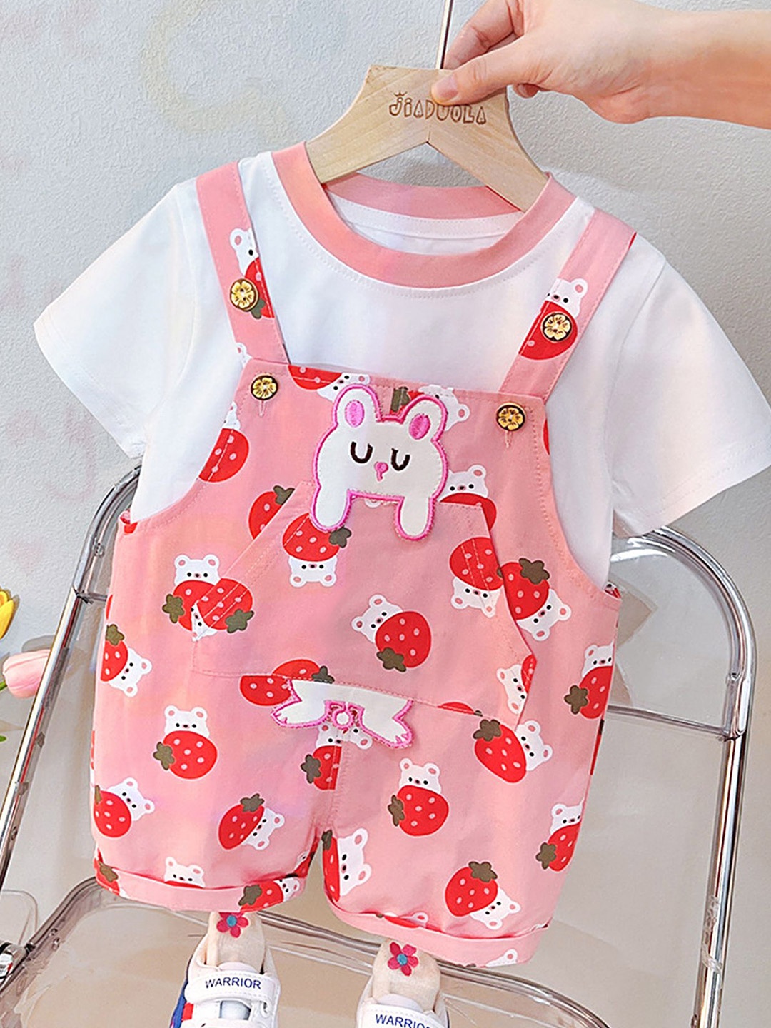 

LULU & SKY Printed Dungaree With T-Shirt, Pink