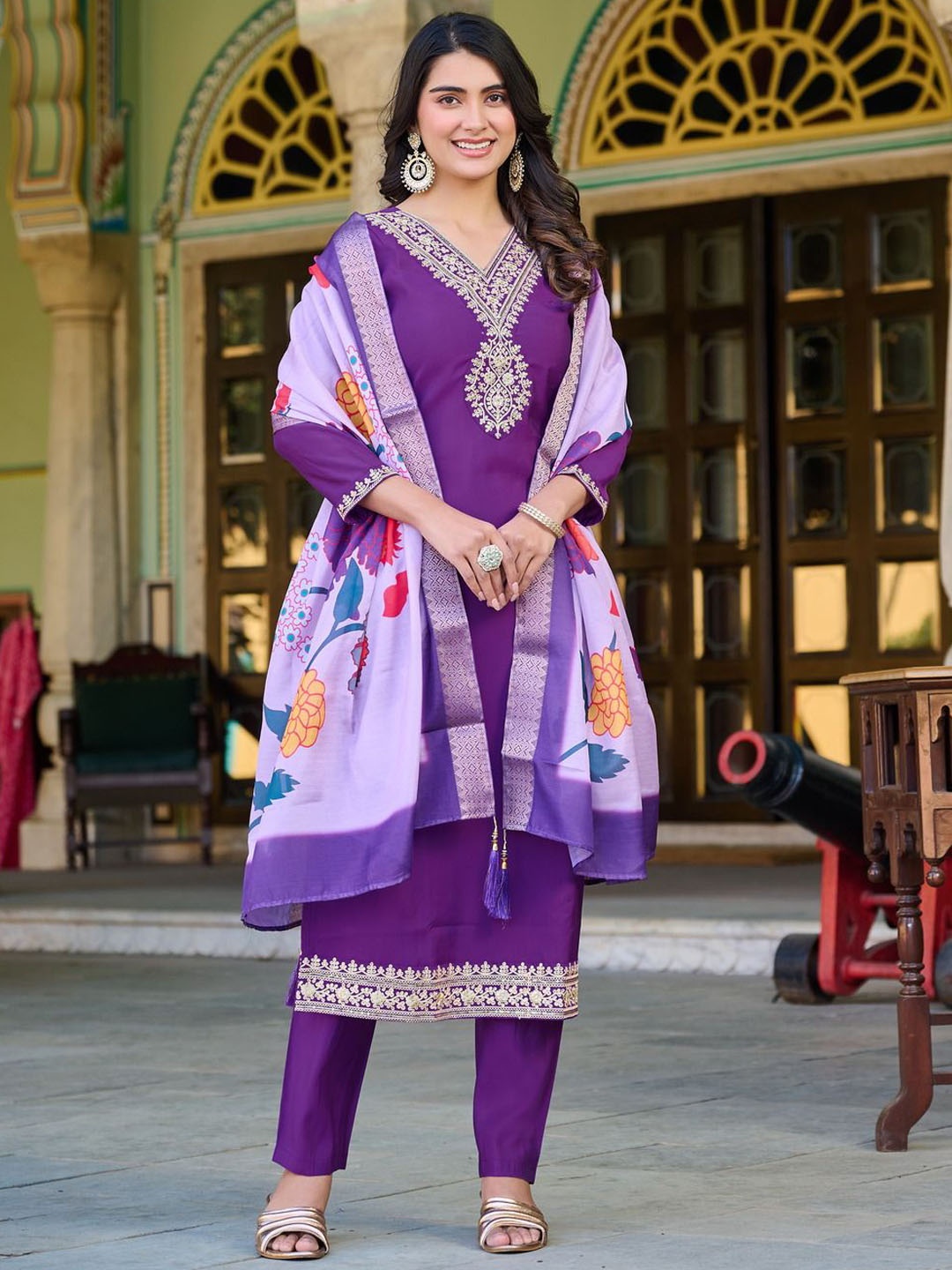 

Mitera Women Floral Embroidered Regular Kurta with Trousers & With Dupatta, Purple