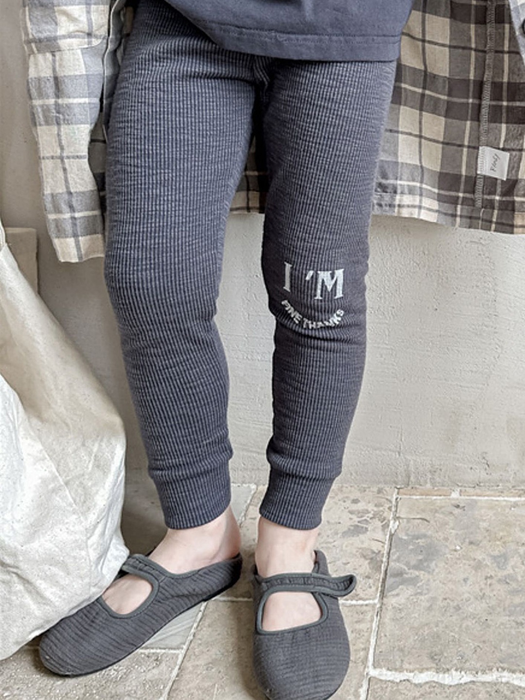 

LULU & SKY Girls Typographic Ankle Length Leggings, Grey
