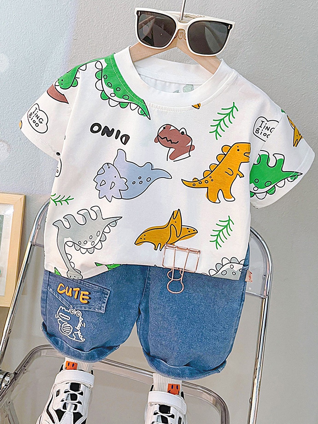 

LULU & SKY Unisex Kids Printed T-shirt with Shorts, White
