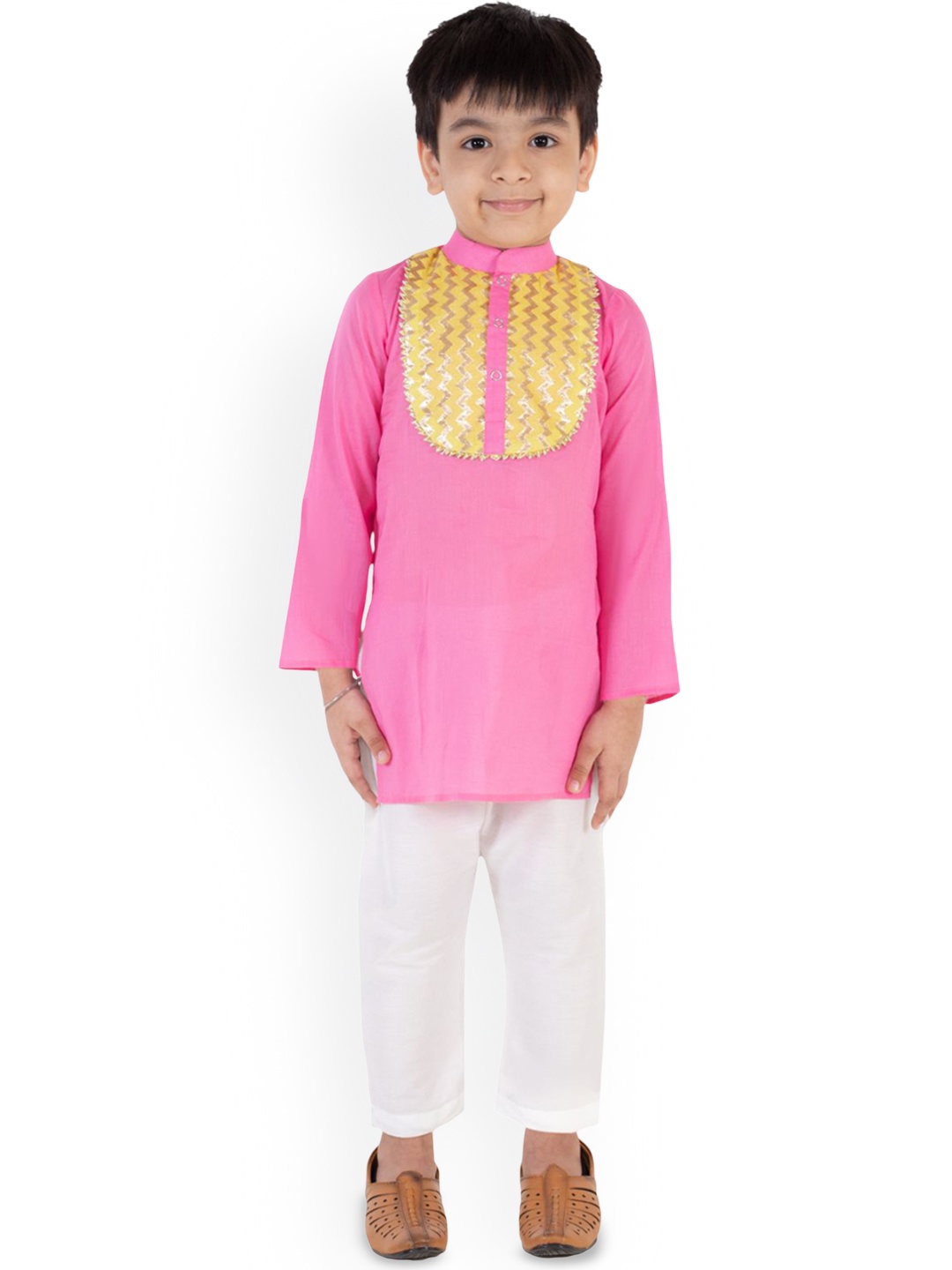 

TinyPants Boys Yoke Design Regular Pure Cotton Kurta with Pyjamas, Pink