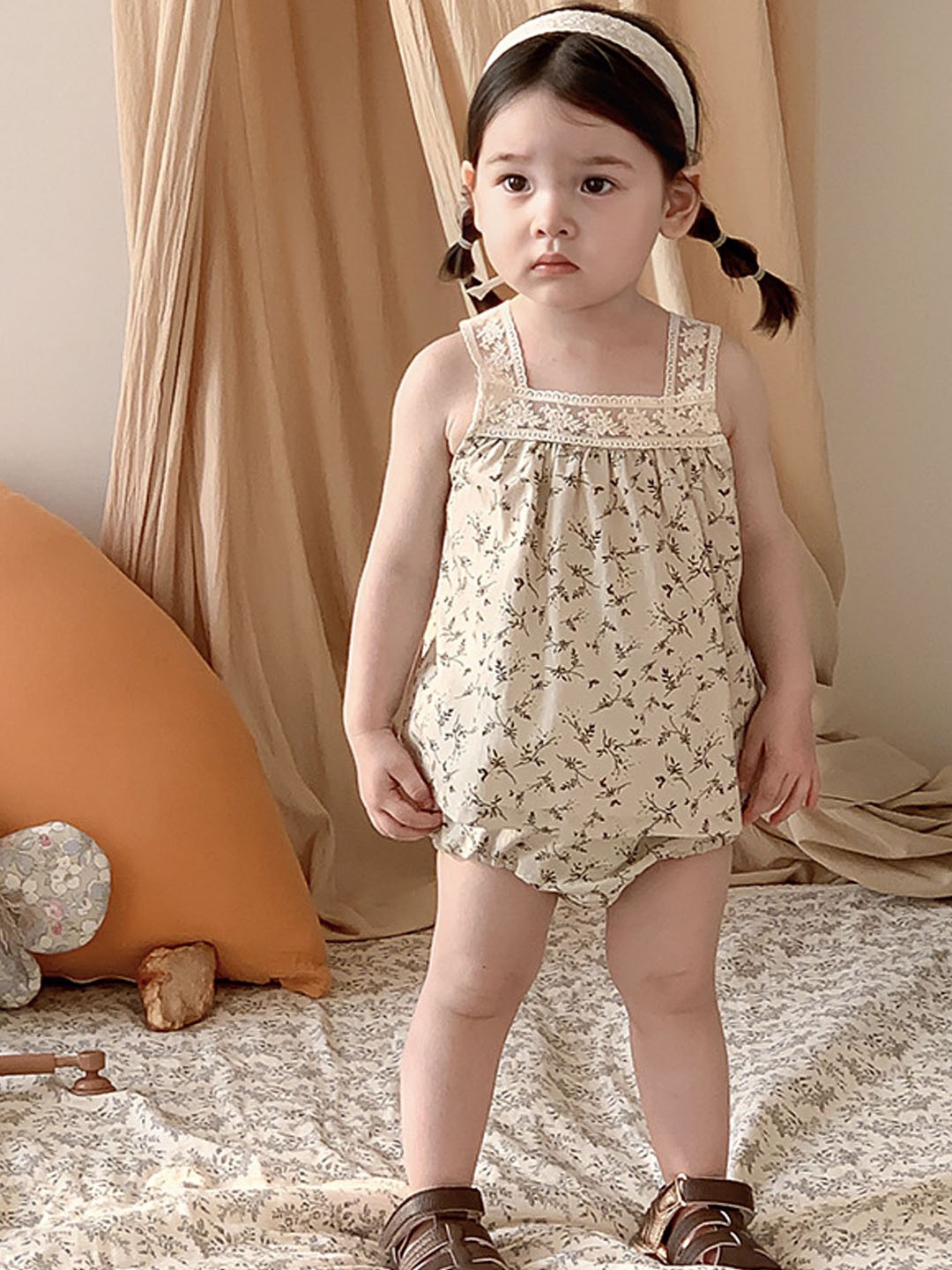 

LULU & SKY Girls Printed Top With Shorts, Beige