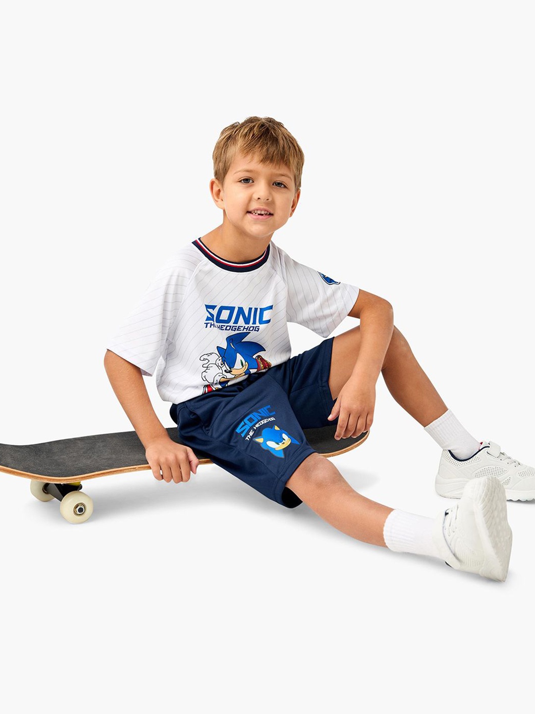 

Juniors by Babyshop Boys Printed T-shirt with Shorts, White