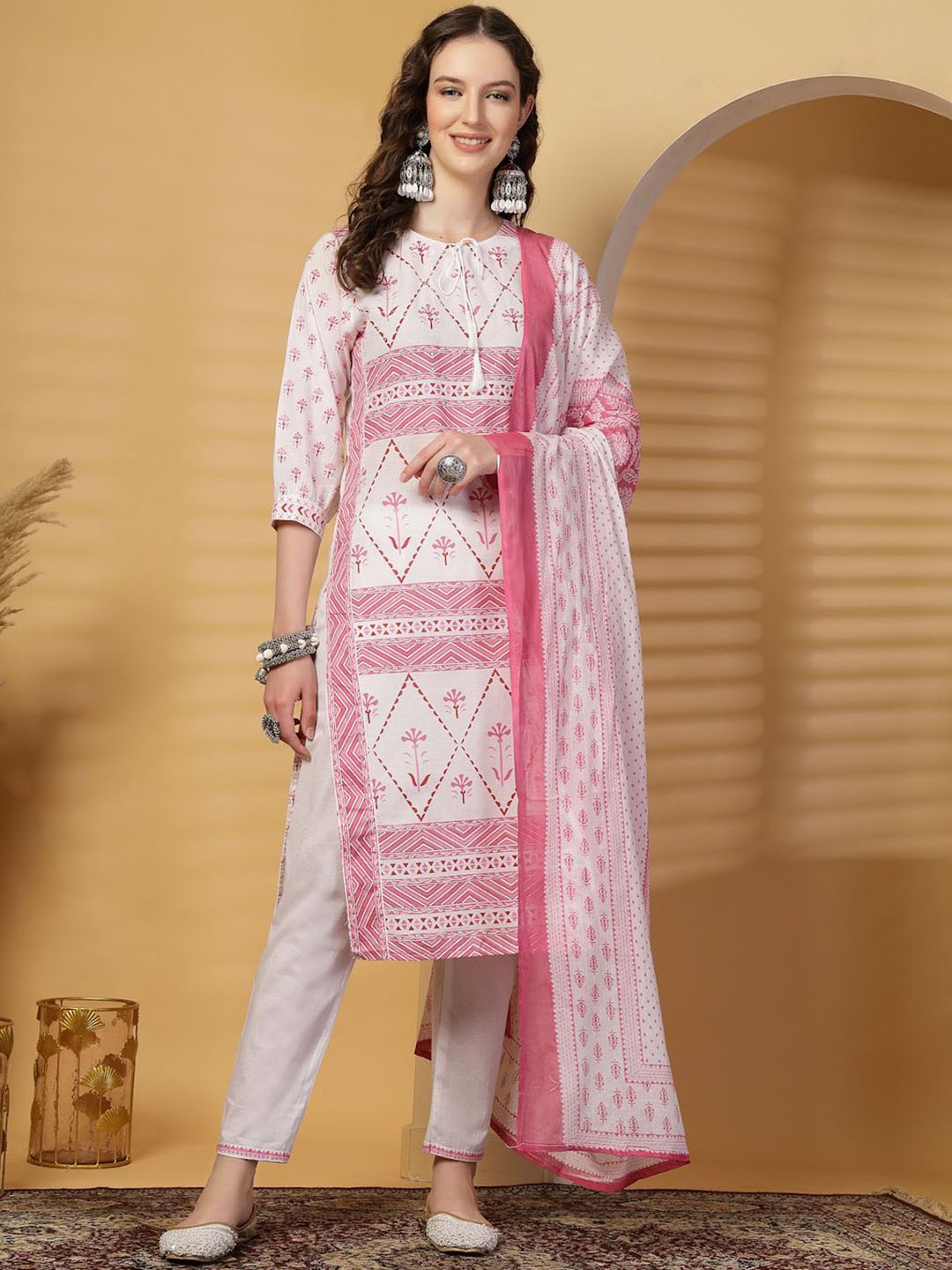 

Moda Rapido Women Floral Printed Regular Mirror Work Pure Cotton Kurta with Trousers & With Dupatta, Pink