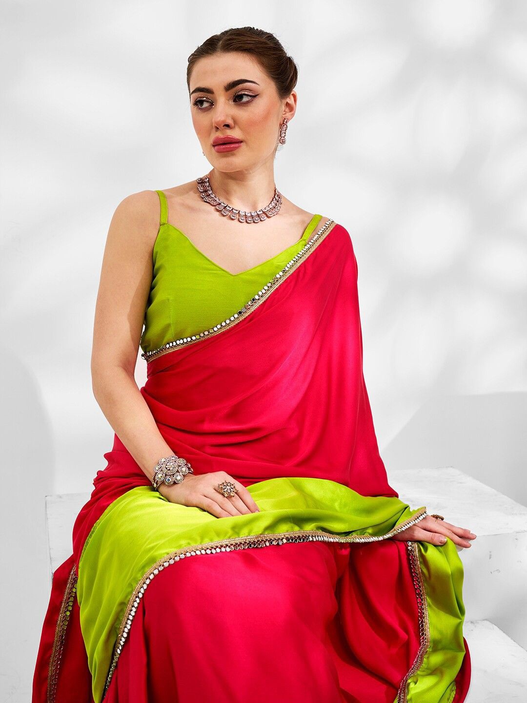 

Ekasya Embroidered Poly Chiffon Saree, Red
