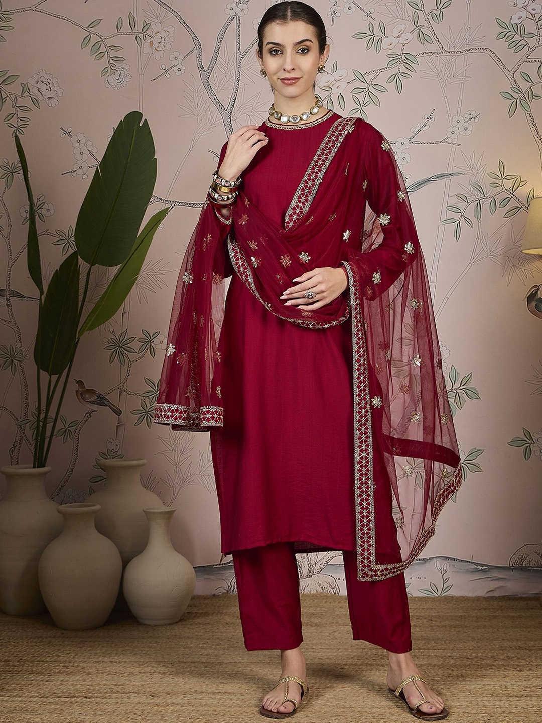 

House of Pataudi Long Sleeves Straight Kurta With Trouser & Dupatta, Maroon