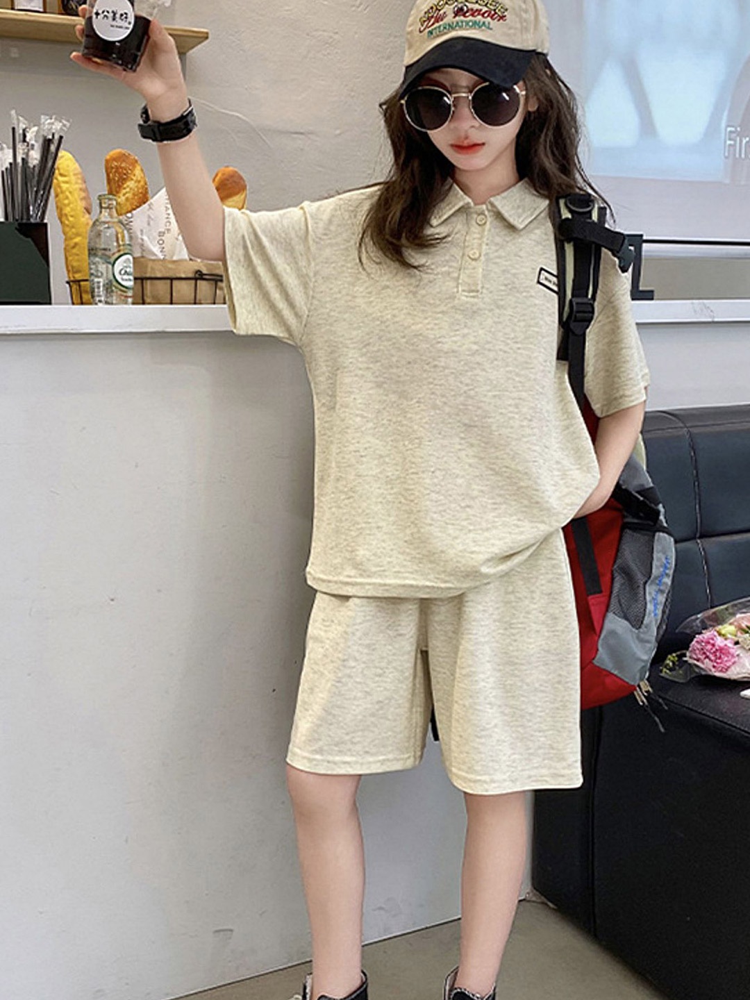 

LULU & SKY Girls Printed T-shirt with Shorts, Beige
