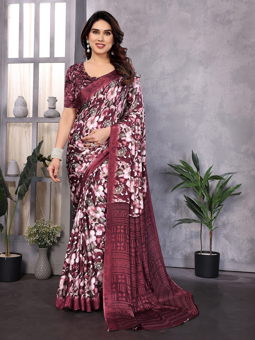 

Moda Rapido Floral Silk Blend Saree, Maroon
