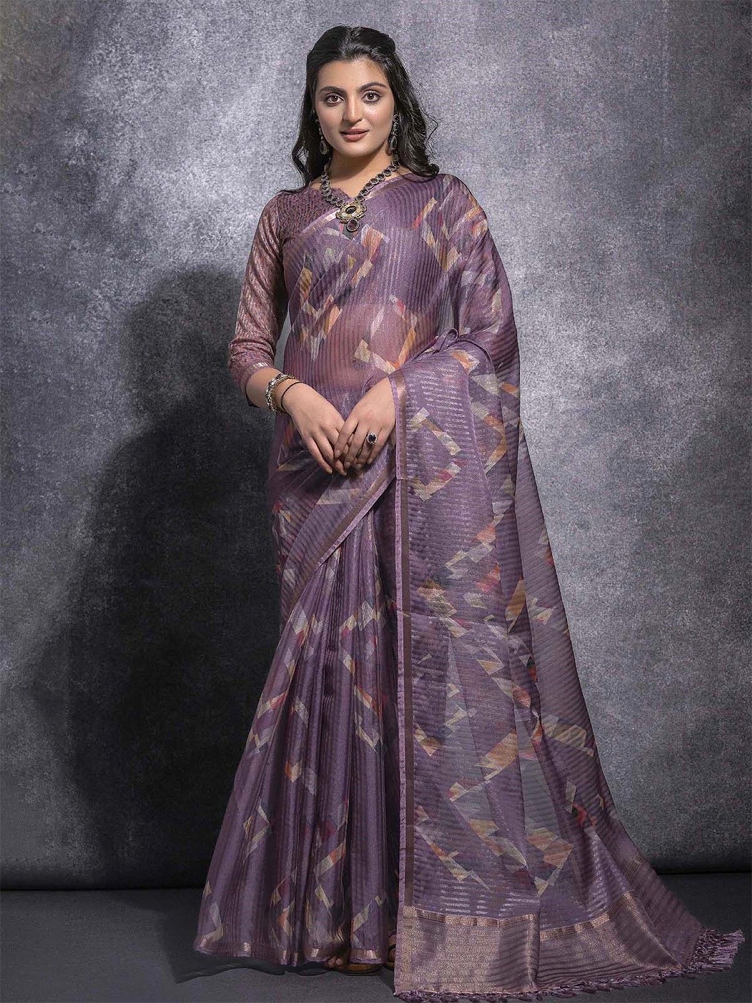 

LeeliPeeri Designer Zari Linen Blend Designer Saree, Purple
