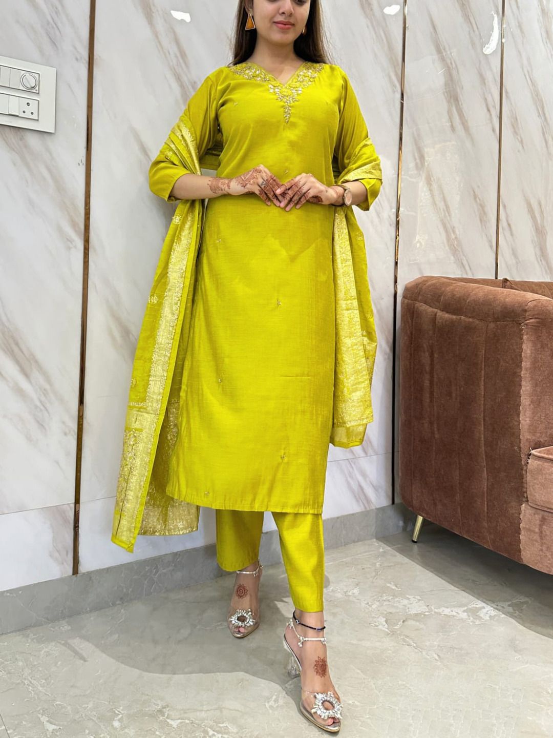 

Siya Fashion Women Floral Embroidered Regular Kurta with Trousers & With Dupatta, Green