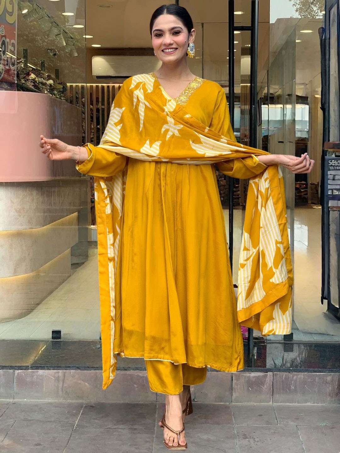 

KALINI Women Regular Thread Work Kurta with Trousers & With Dupatta, Yellow