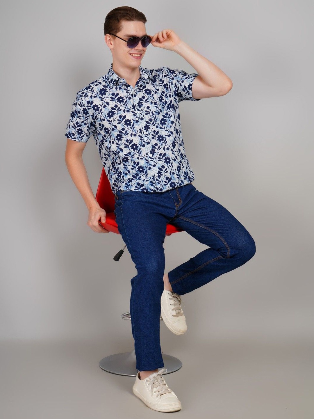 

Le Mec Men Floral Opaque Printed Casual Shirt, Off white