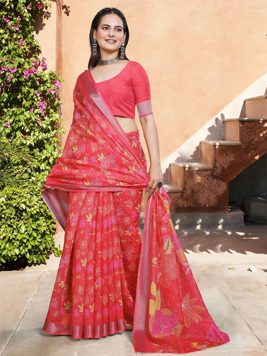 

Anouk Floral Linen Blend Designer Saree, Red