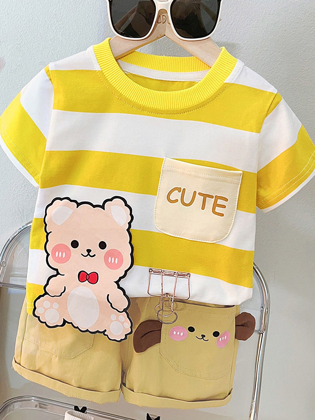 

LULU & SKY Unisex Kids Striped T-shirt with Shorts, Yellow