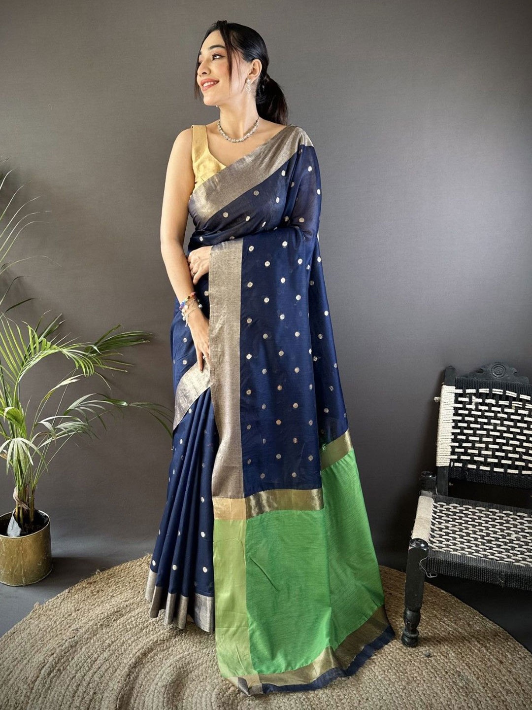 

LeeliPeeri Designer Woven Design Zari Silk Blend Saree, Navy blue