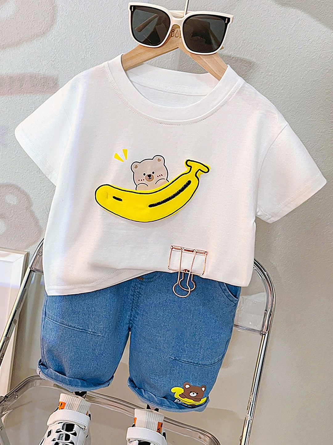 

LULU & SKY Boys Printed T-shirt with Shorts, White