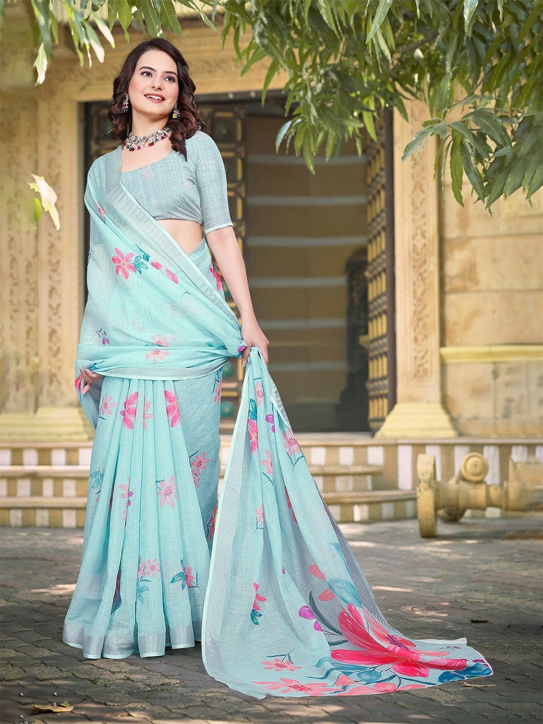 

Anouk Floral Linen Blend Saree, Blue